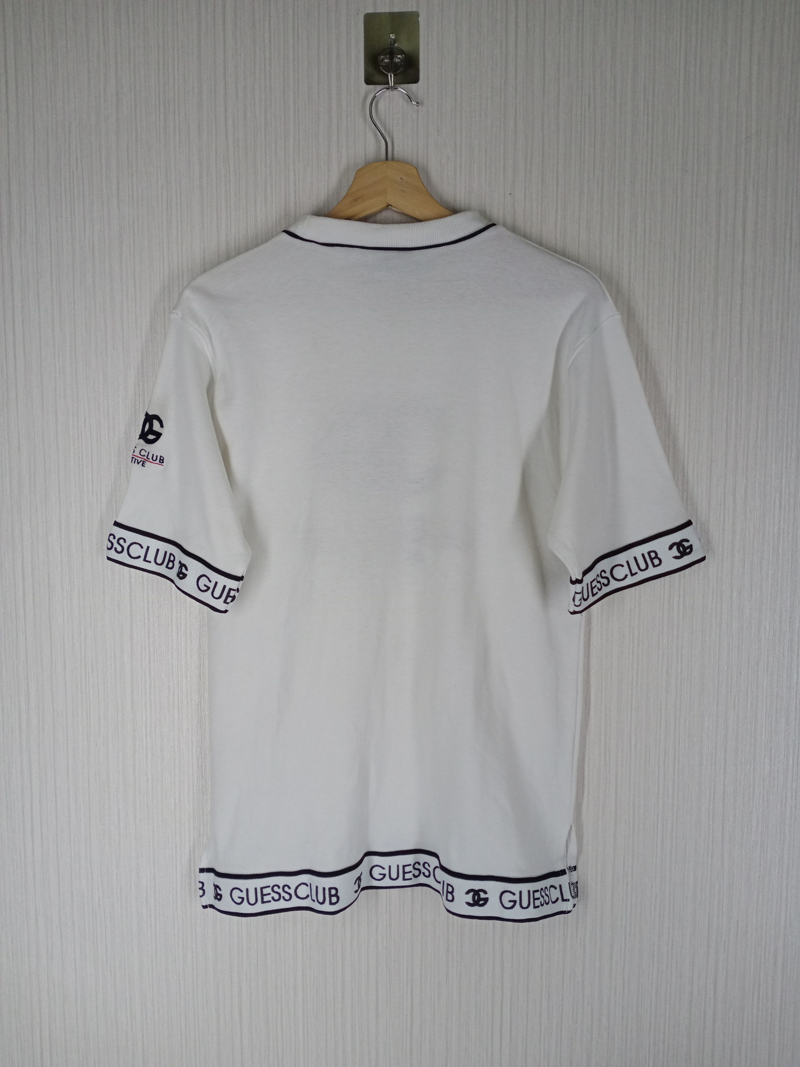Guess × Vintage Rare Vintage Guess Club Active Big Logo Tshirt Size US M / EU 48-50 / 2 - 4 Thumbnail
