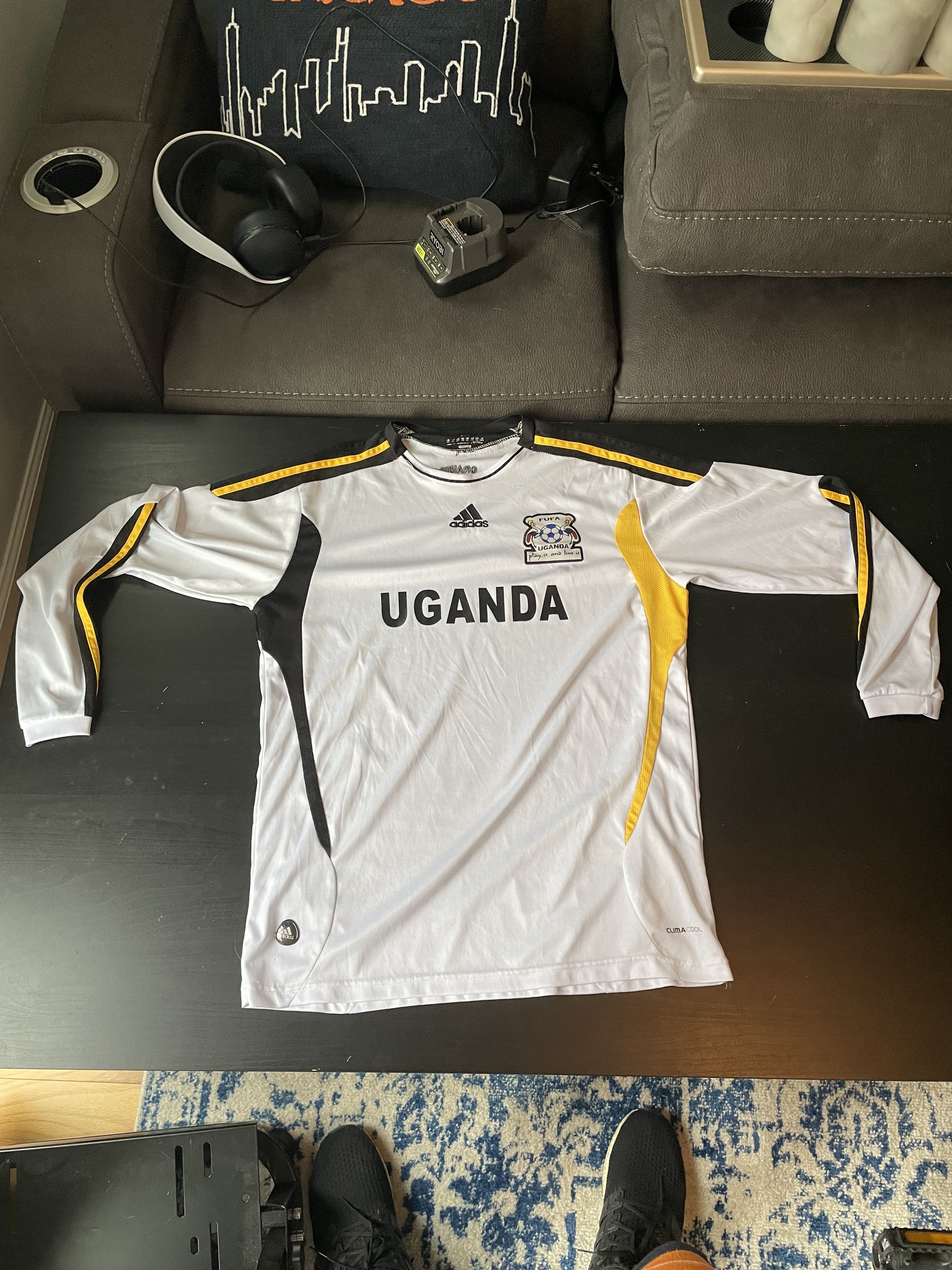 Adidas Uganda long-sleeve | Grailed