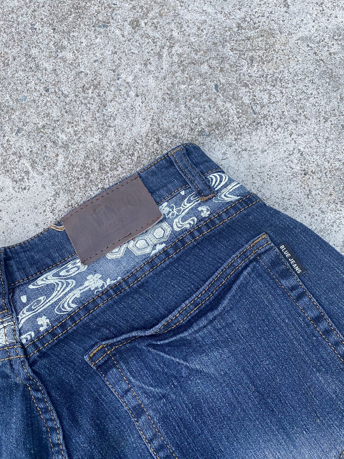 20471120 💸BINDINGOFFER💸Infinity Satan Japan Sakura Embordierd Jeans Size US 32 / EU 48 - 8 Thumbnail