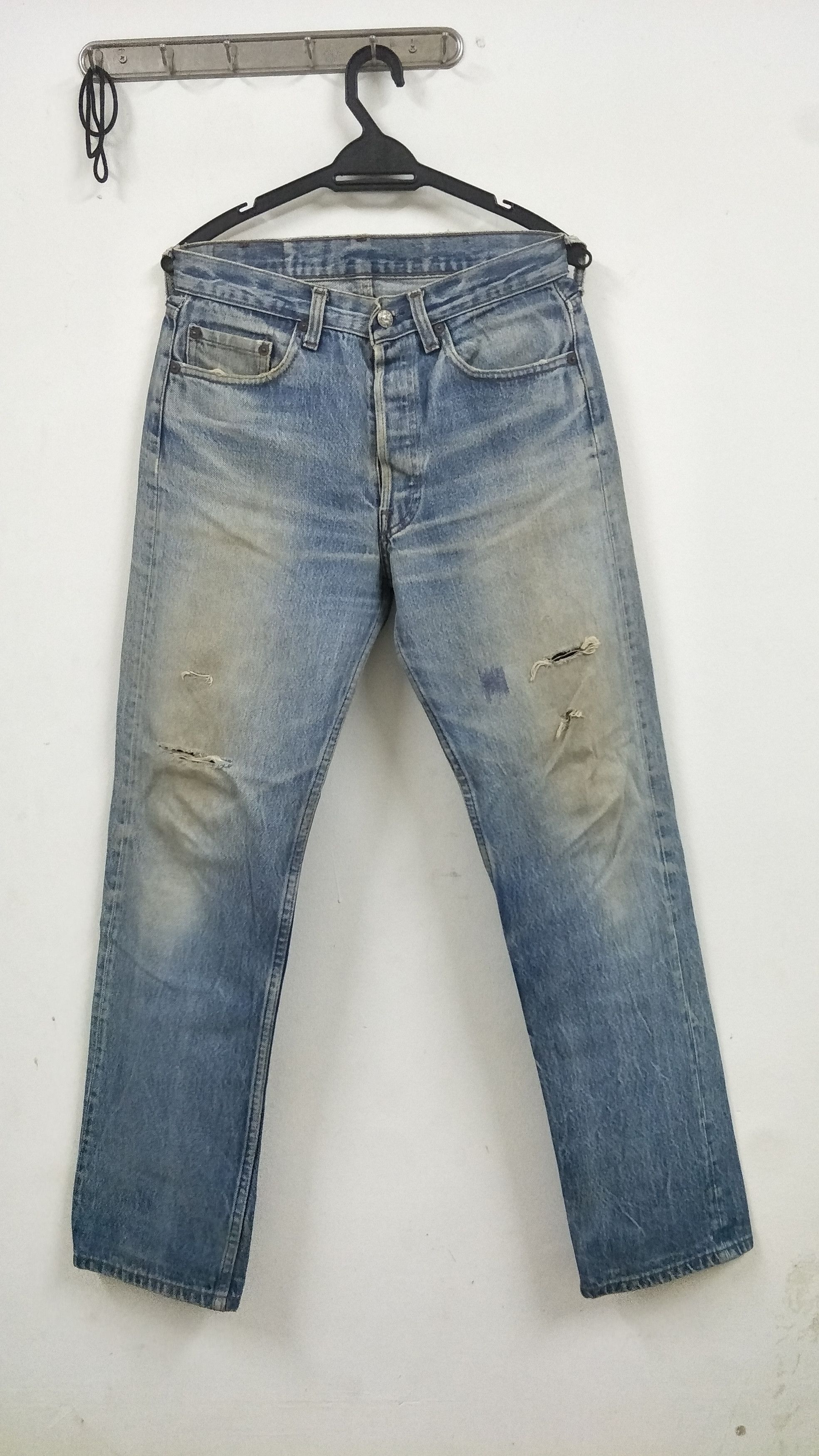 Levi's × Vintage VINTAGE LEVIS 501 DISTRESSED DENIM Size US 29 - 1 Thumbnail