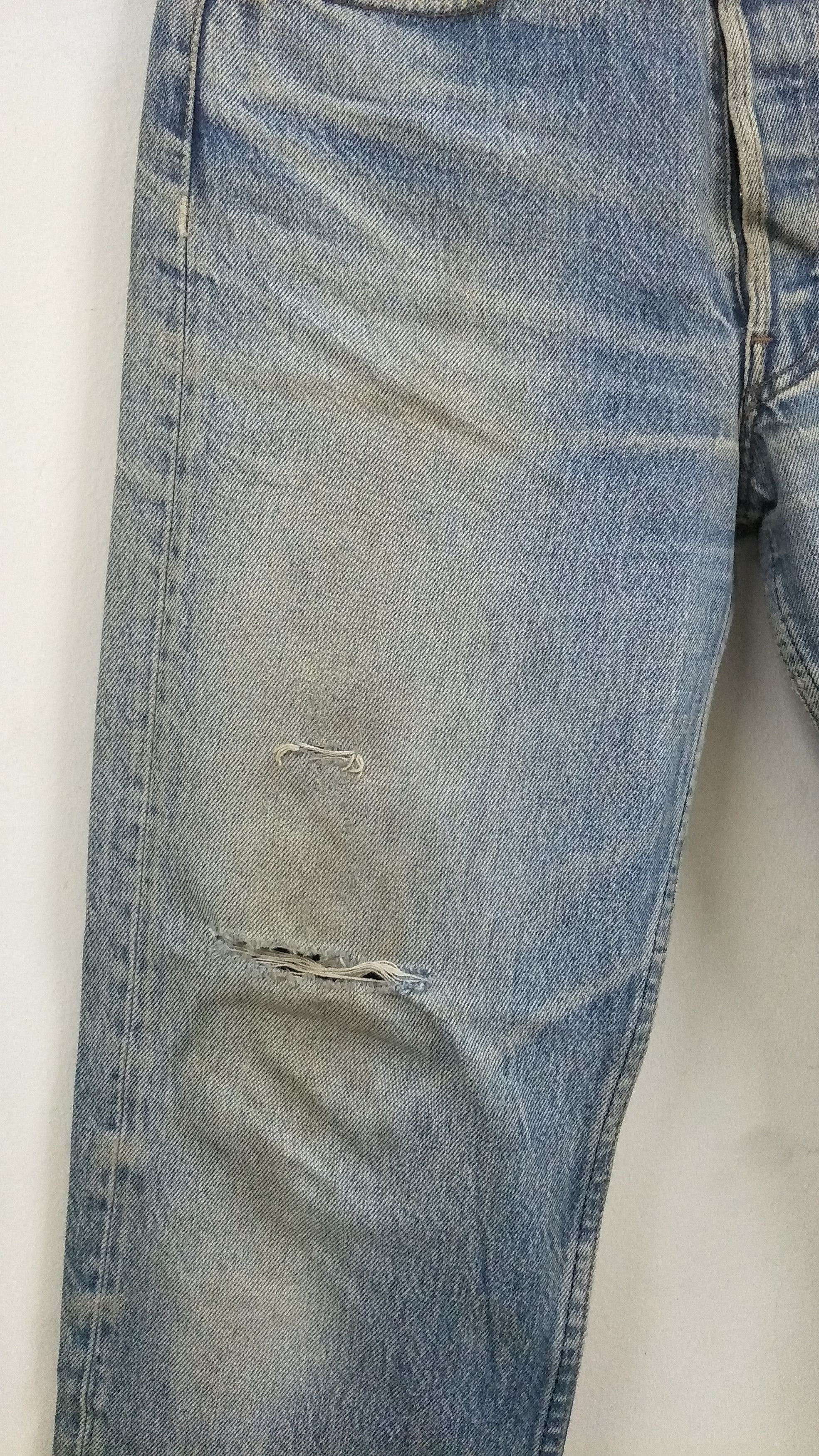 Levi's × Vintage VINTAGE LEVIS 501 DISTRESSED DENIM Size US 29 - 9 Thumbnail