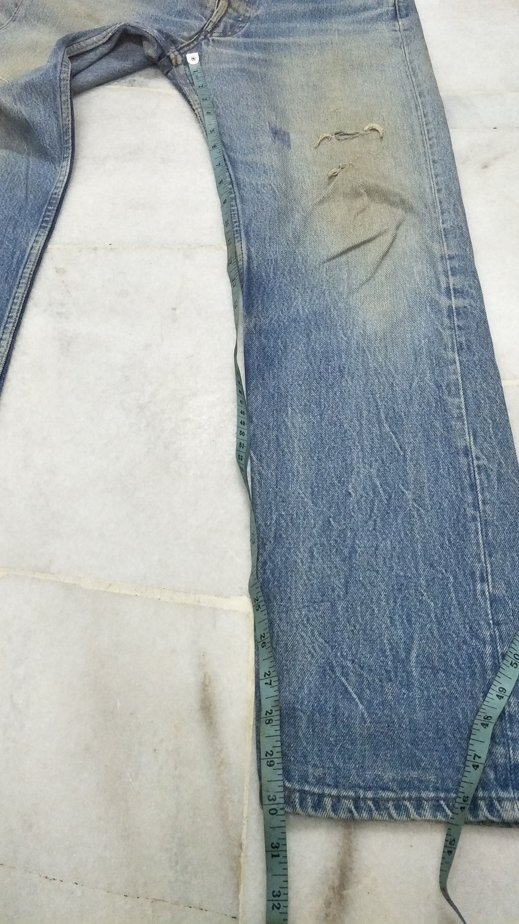 Levi's × Vintage VINTAGE LEVIS 501 DISTRESSED DENIM Size US 29 - 14 Thumbnail