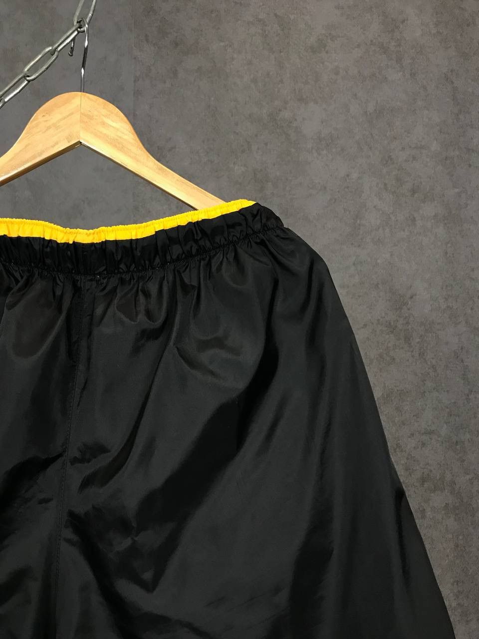 Nike × Vintage Nike swoosh streetwear vintage nylon shorts Size US 34 / EU 50 - 7 Thumbnail