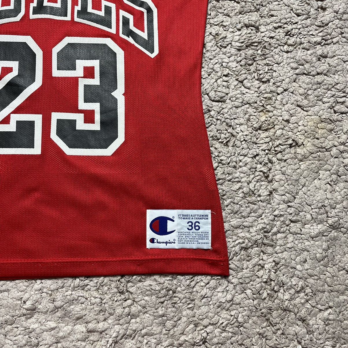 NBA × Vintage Vintage Champion Bulls Jordan 23 Jersey Size US S / EU 44-46 / 1 - 15 Thumbnail