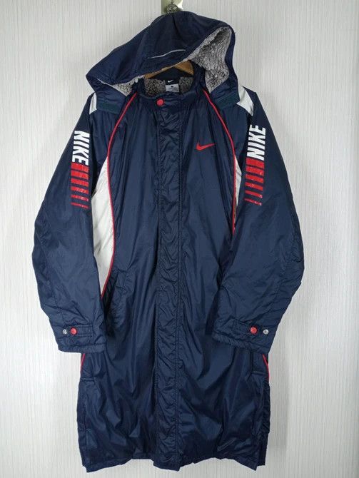 Nike Rare Vintage Nike Big Logi Winter Long Jacket Size US L / EU 52-54 / 3 - 1 Thumbnail