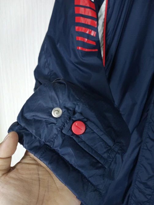 Nike Rare Vintage Nike Big Logi Winter Long Jacket Size US L / EU 52-54 / 3 - 8 Thumbnail