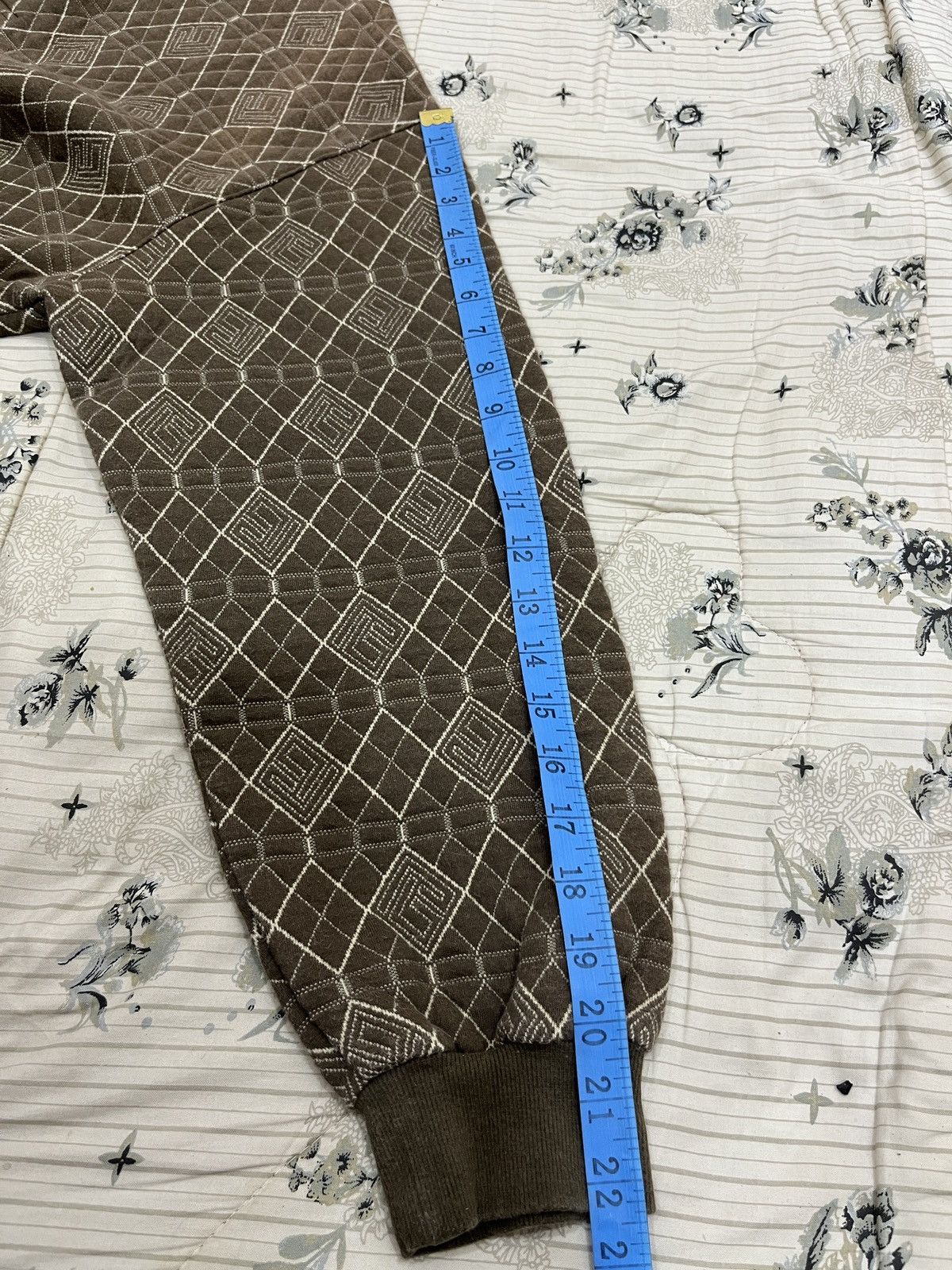 Balmain (Aaa). BALMAIN BUTTON UP SWEATSHIRT Size US M / EU 48-50 / 2 - 12 Thumbnail