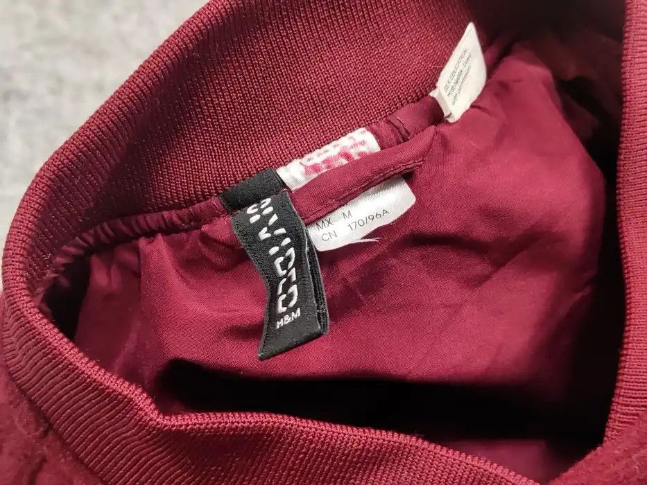 Vintage Vintage Varsity Bomber Jacket Dolphins burgundy logo Size US M / EU 48-50 / 2 - 10 Thumbnail