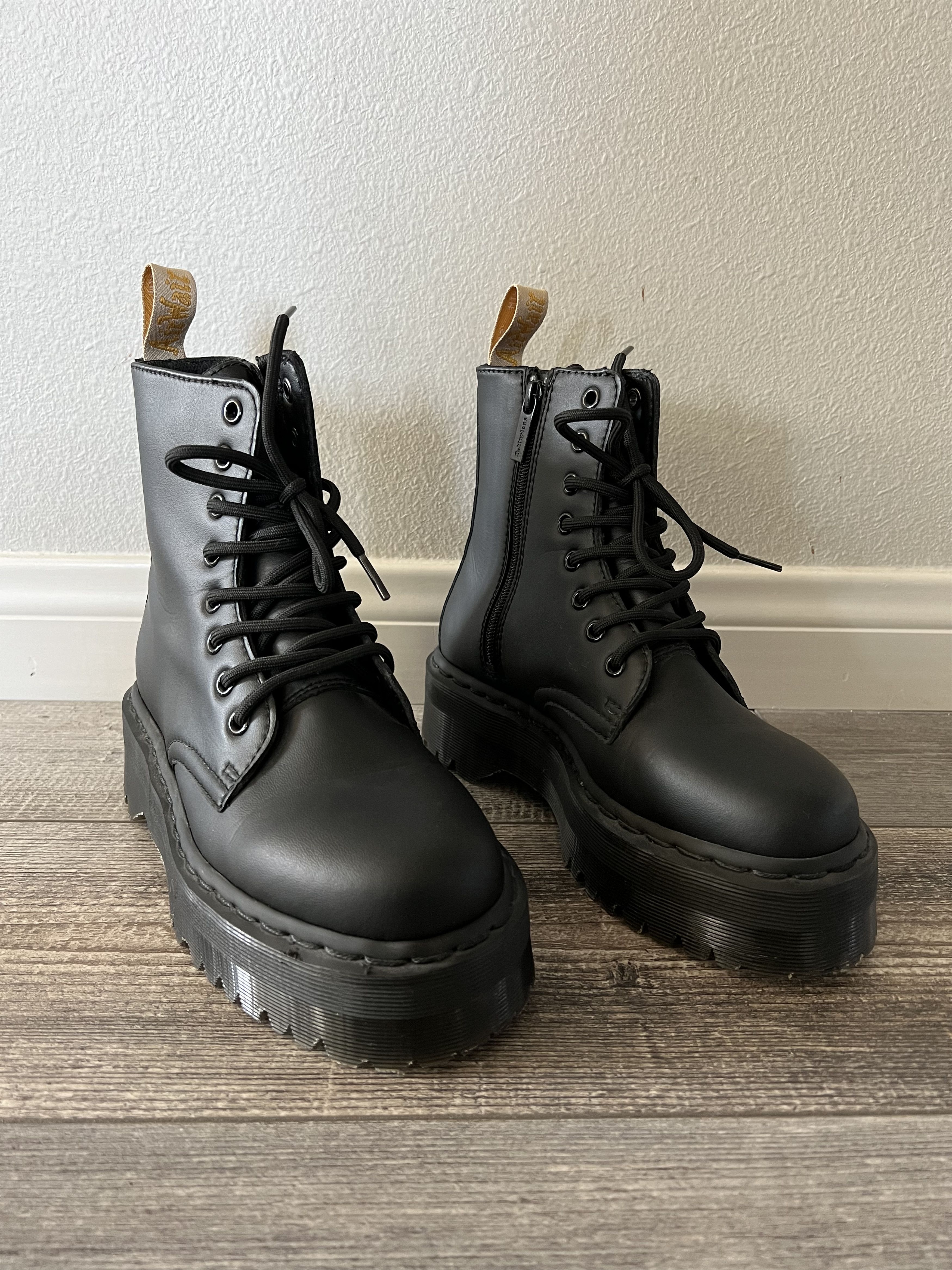 Martens Vegan Jadon II MONO Boot