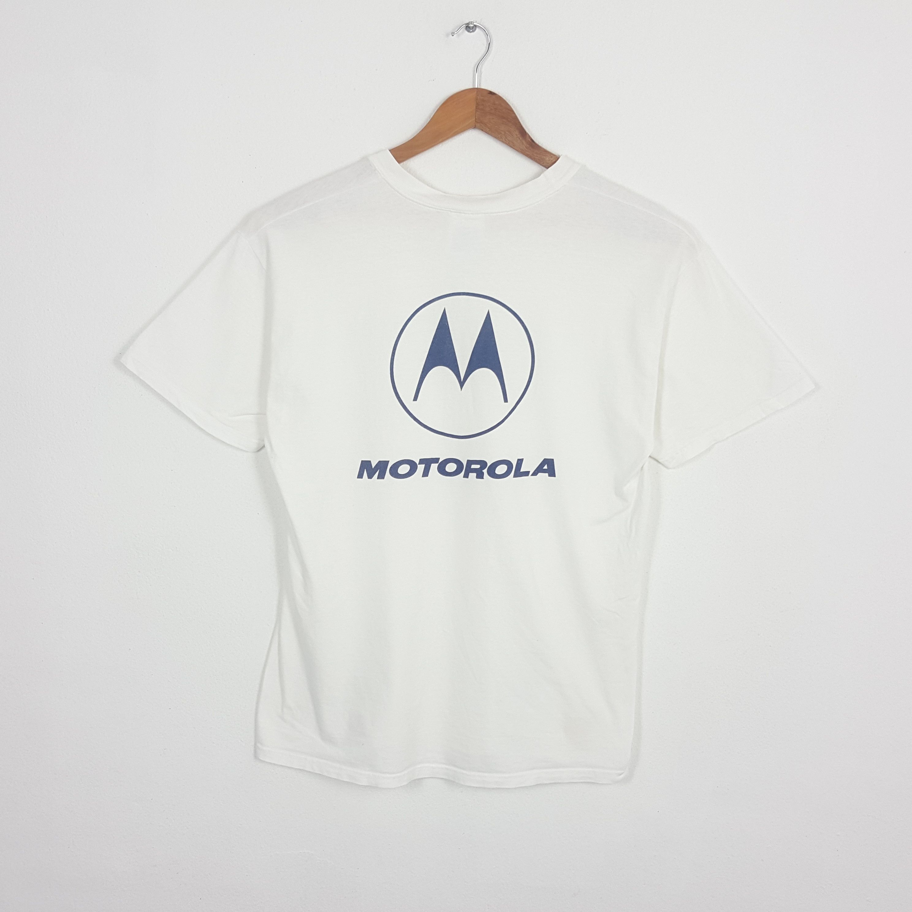 Vintage MOTOROLA Smartphone Logo Design T-Shirt
