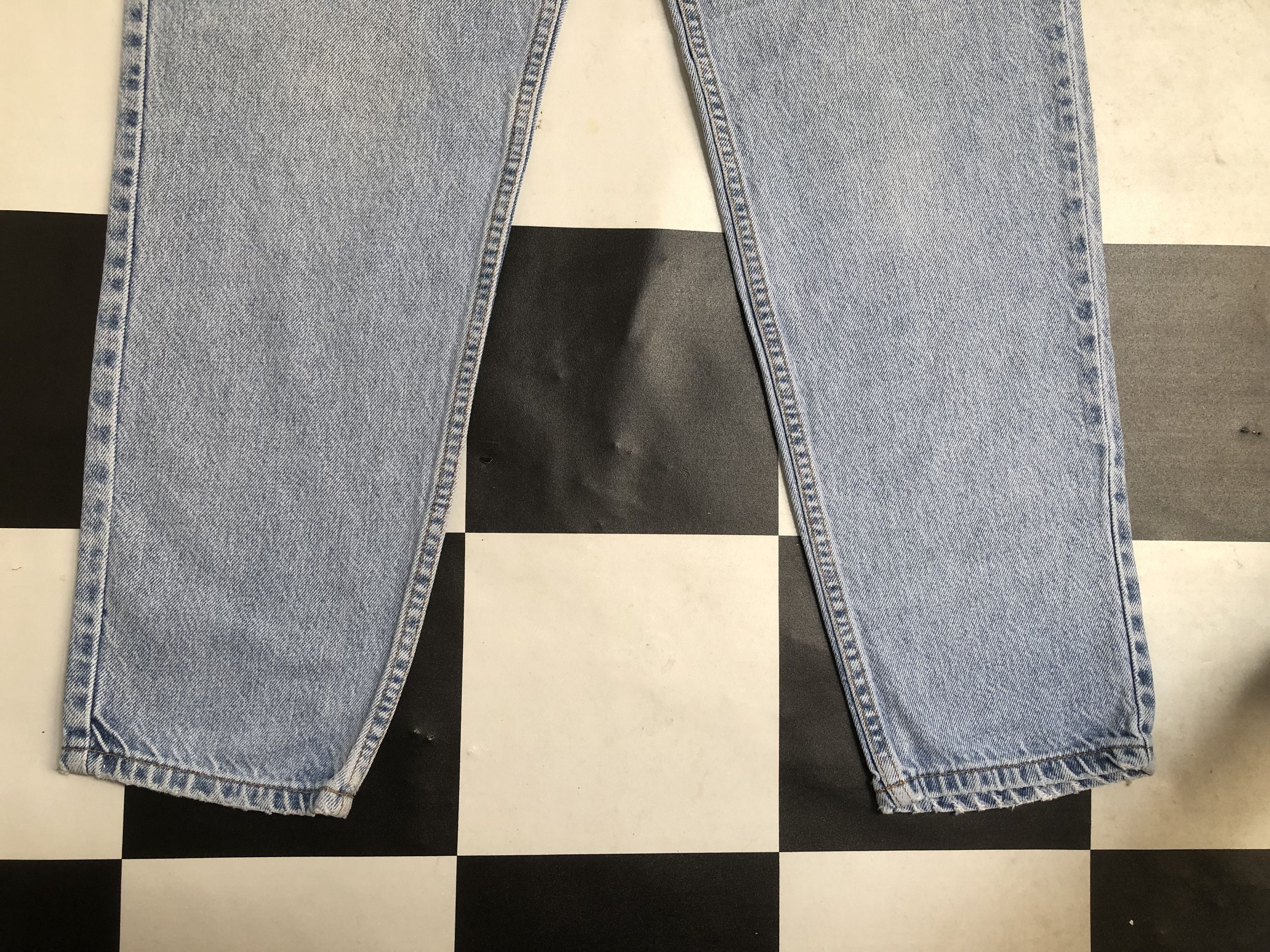 Levi's Vintage 90's Levi's 550 Faded Blue Jeans L596 Size US 32 / EU 48 - 8 Thumbnail
