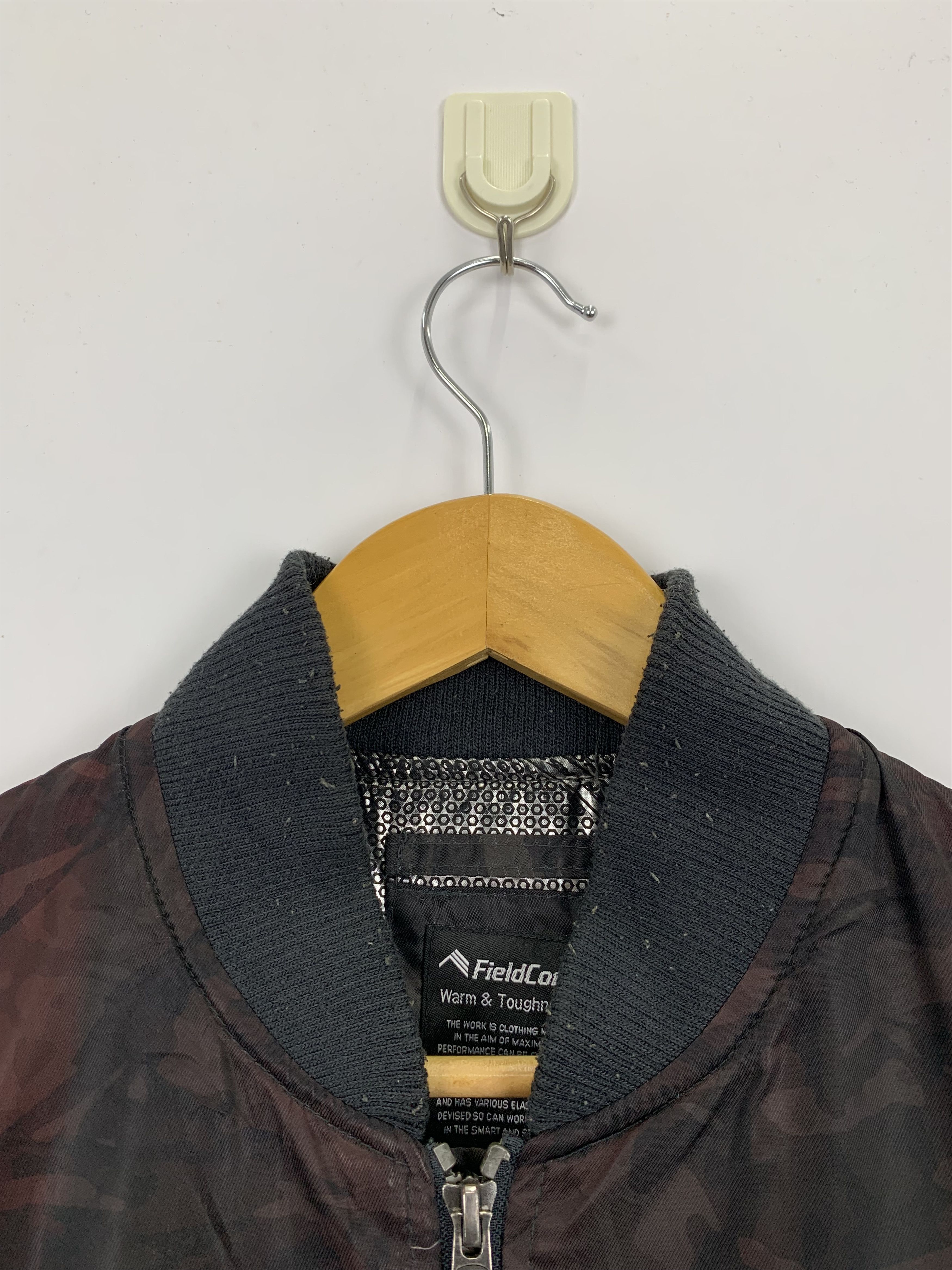 Vintage Vintage Field Core Zipper Bomber Camo Flight Jacket J1001 Size US L / EU 52-54 / 3 - 6 Thumbnail