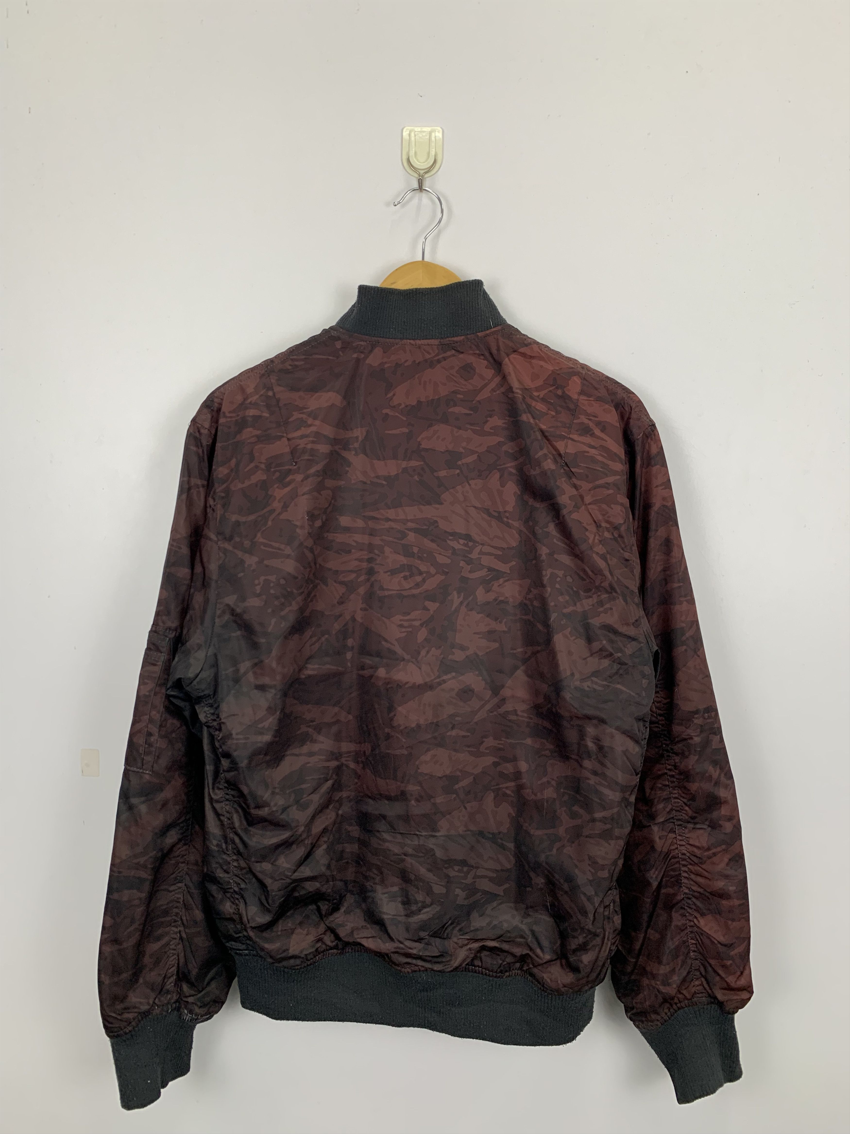Vintage Vintage Field Core Zipper Bomber Camo Flight Jacket J1001 Size US L / EU 52-54 / 3 - 3 Thumbnail
