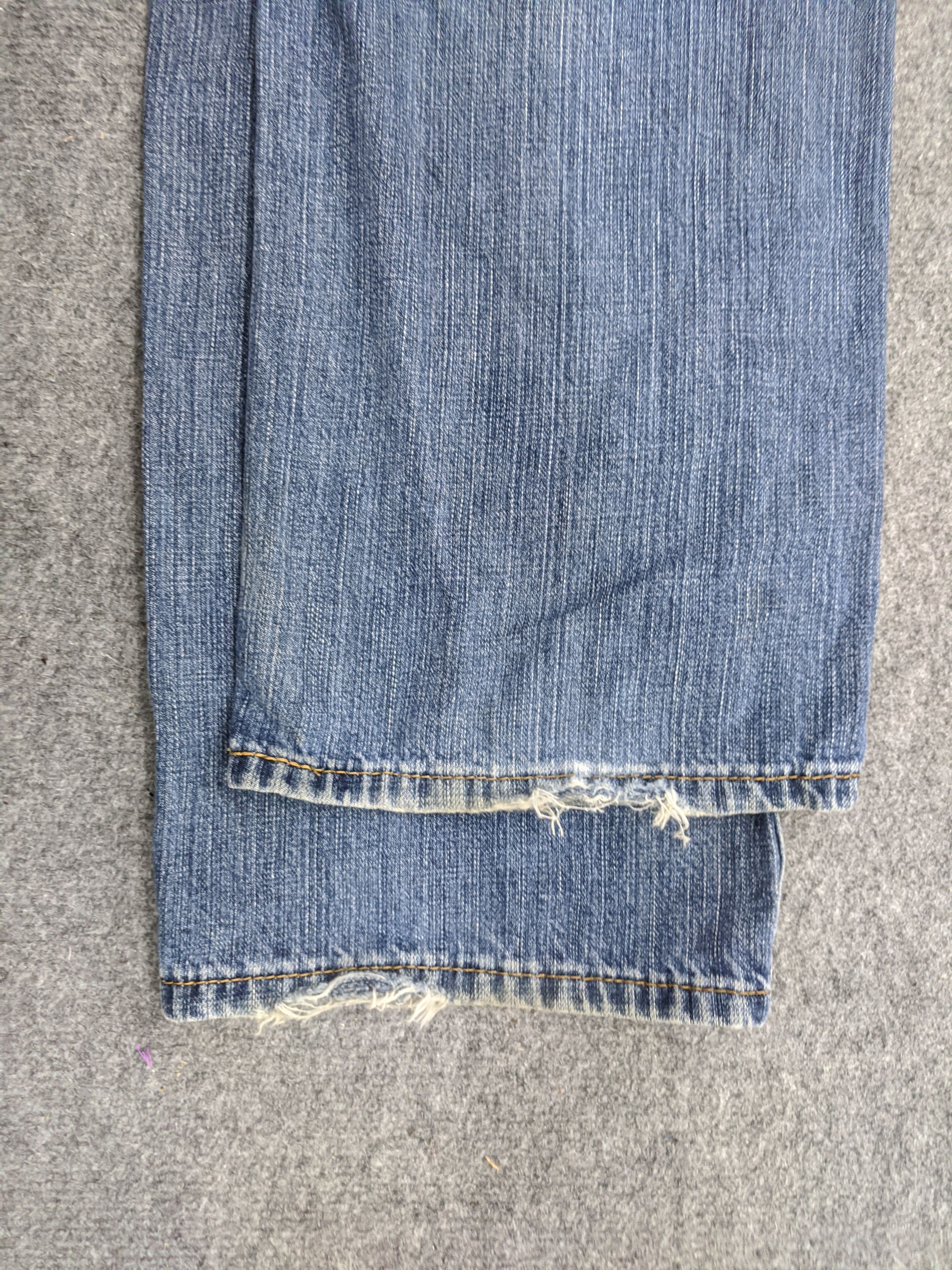 Levi's Vintage Levis 559 Jeans DP0893 Size US 39 - 15 Thumbnail
