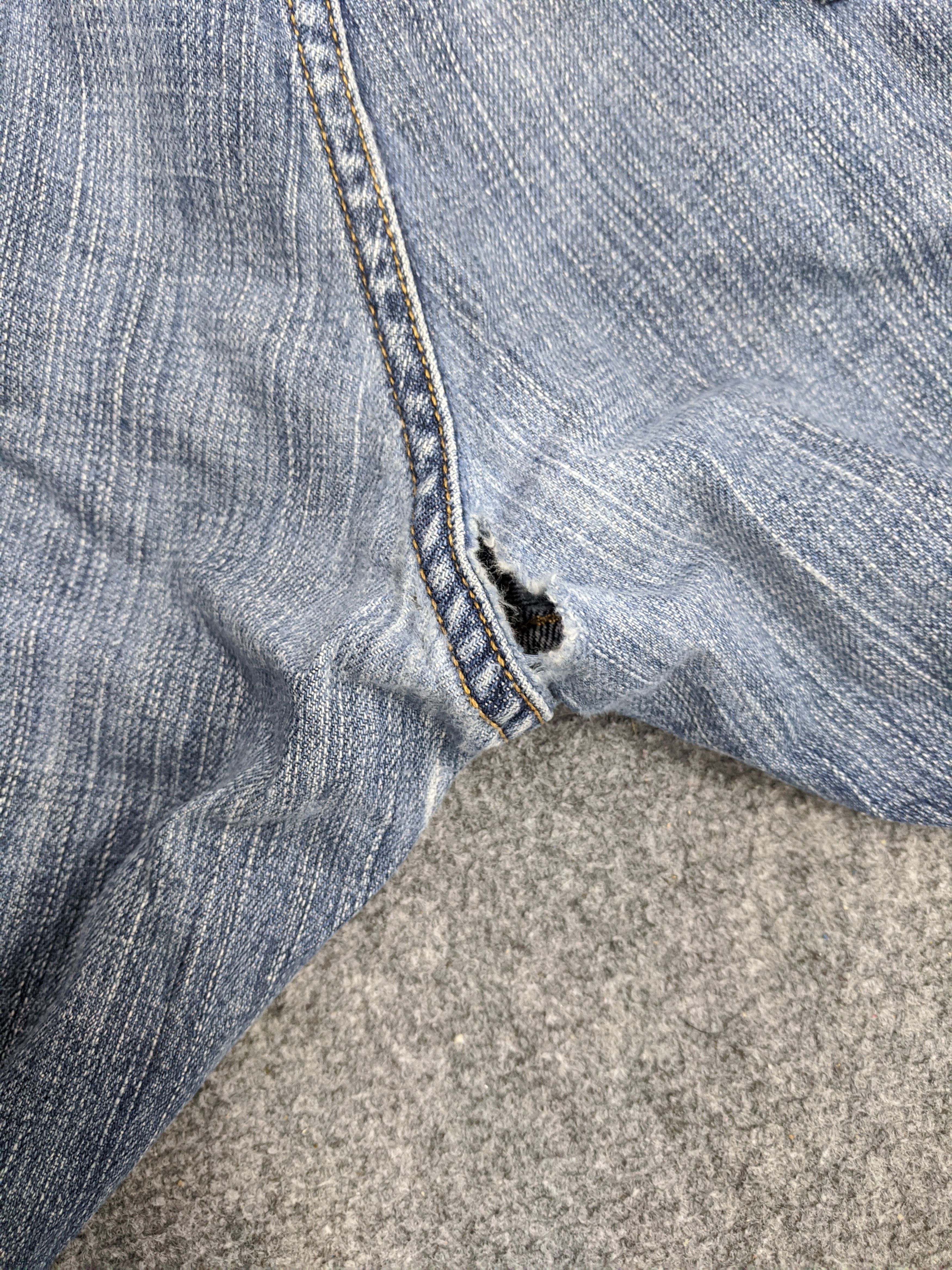 Levi's Vintage Levis 559 Jeans DP0893 Size US 39 - 12 Thumbnail