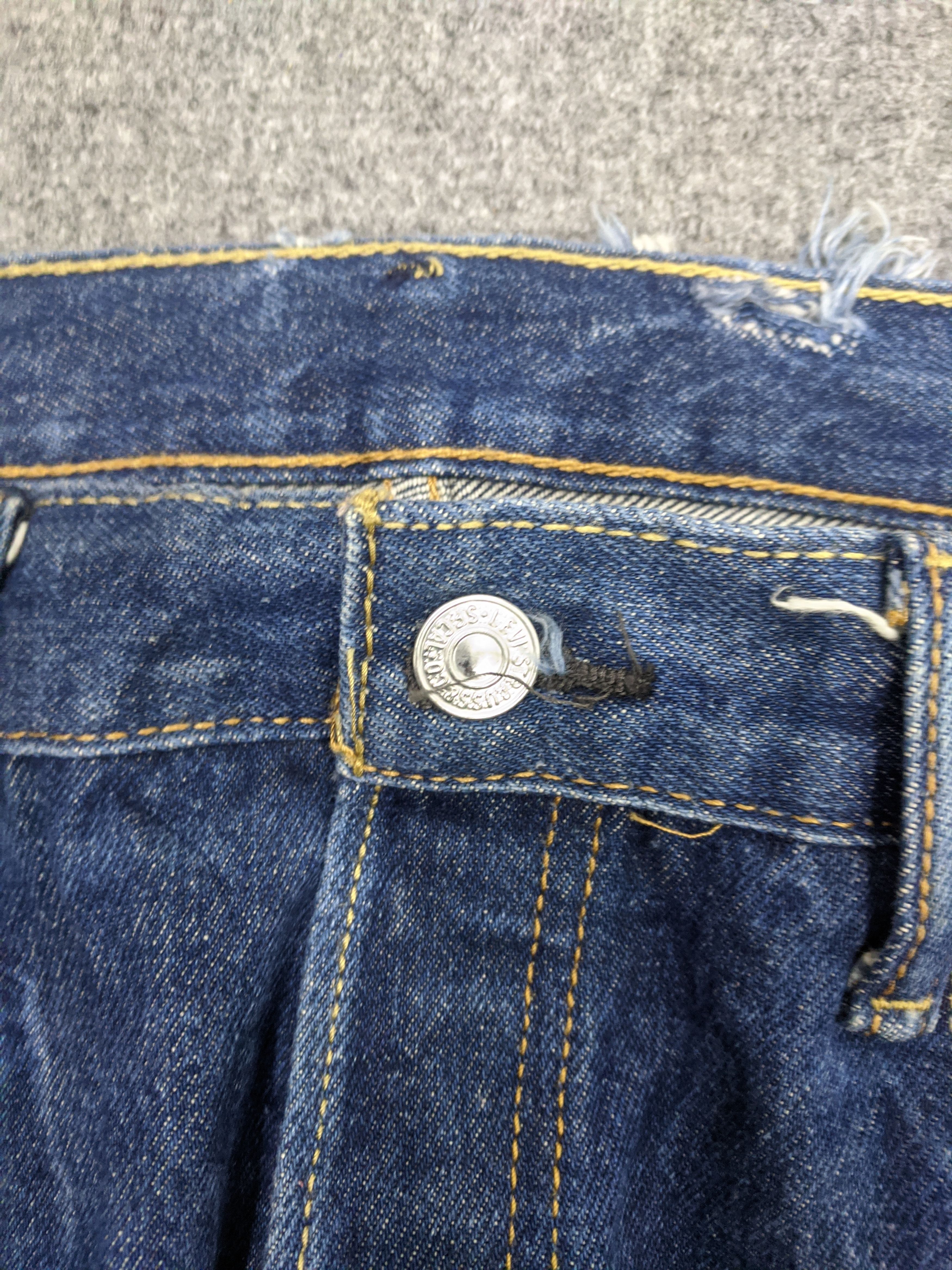 Levi's Vintage 90s Levis 501 Jeans DP0918 Size US 33 - 12 Thumbnail