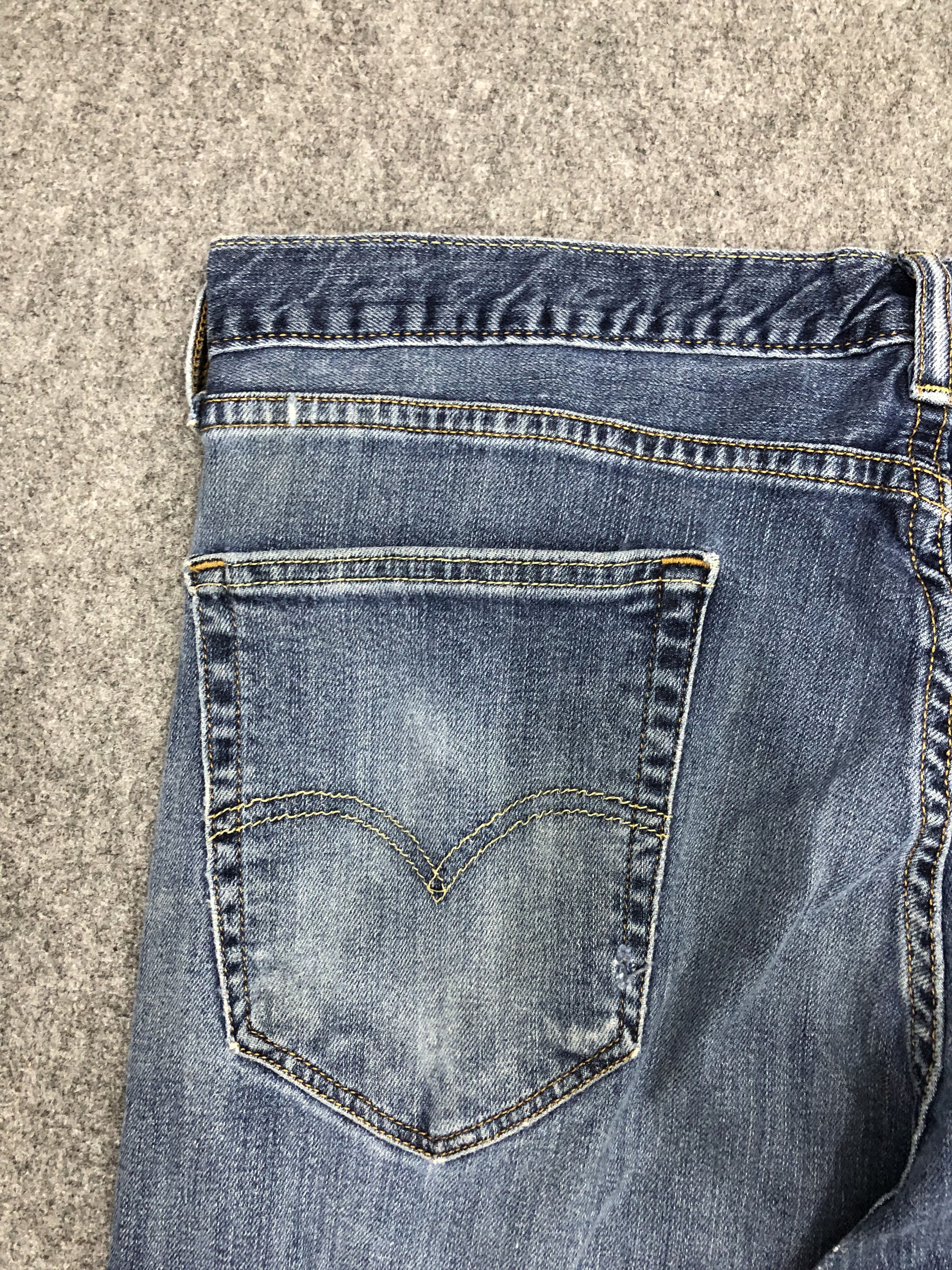 Levi's Vintage Levis Jeans DP0951 Size US 37 - 13 Thumbnail