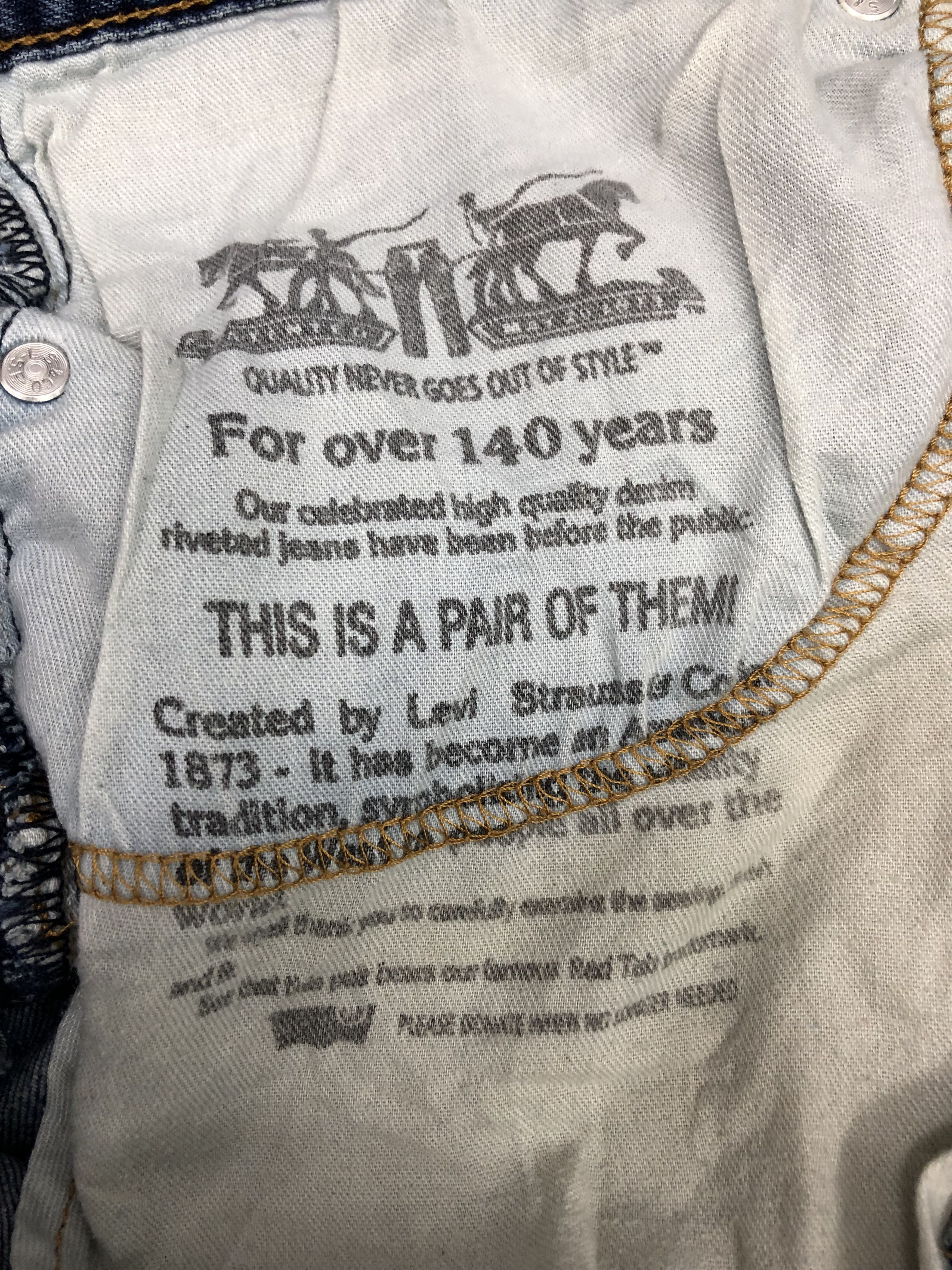 Levi's Vintage Levis Jeans DP0951 Size US 37 - 14 Thumbnail