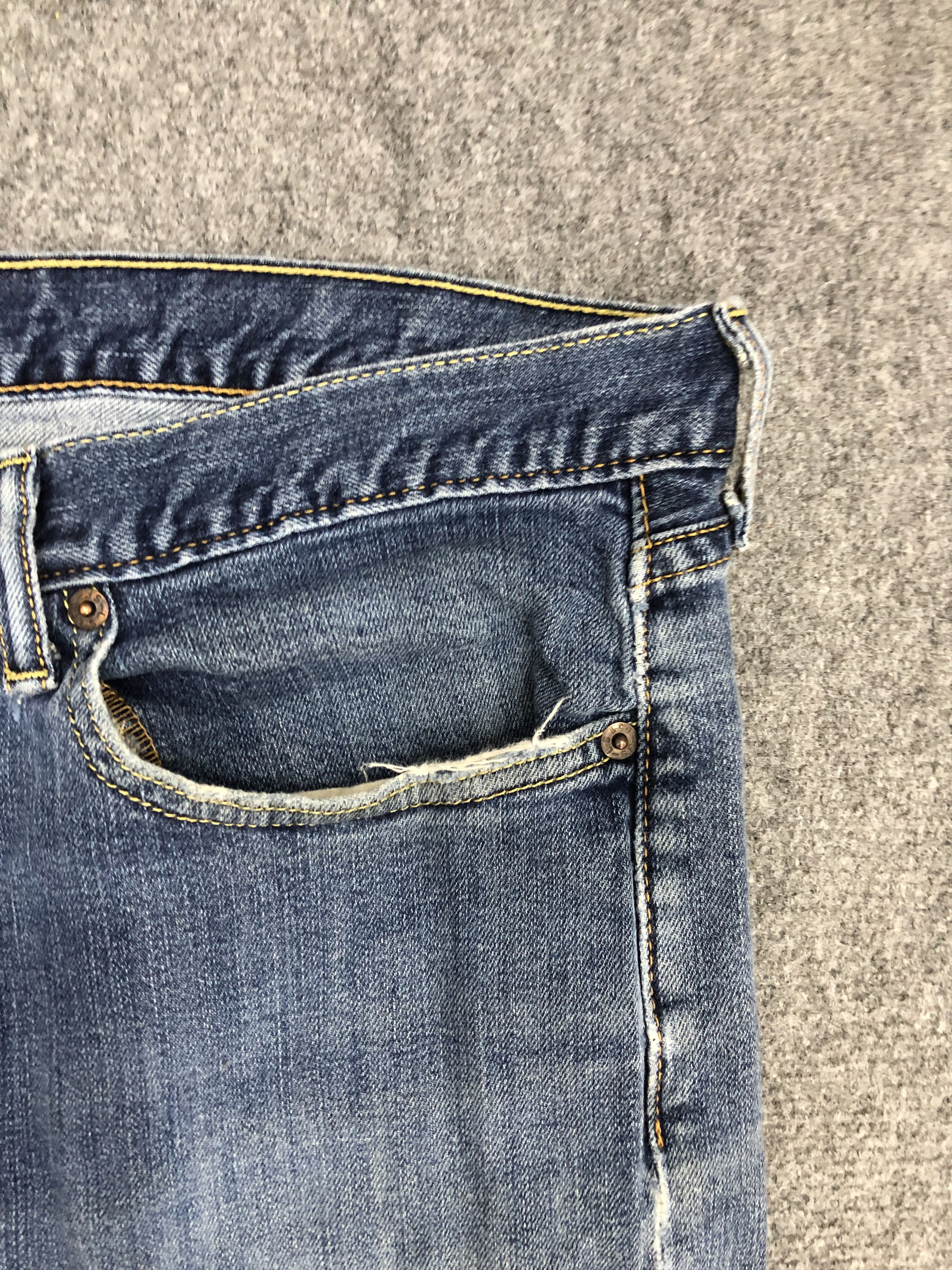 Levi's Vintage Levis Jeans DP0951 Size US 37 - 9 Thumbnail