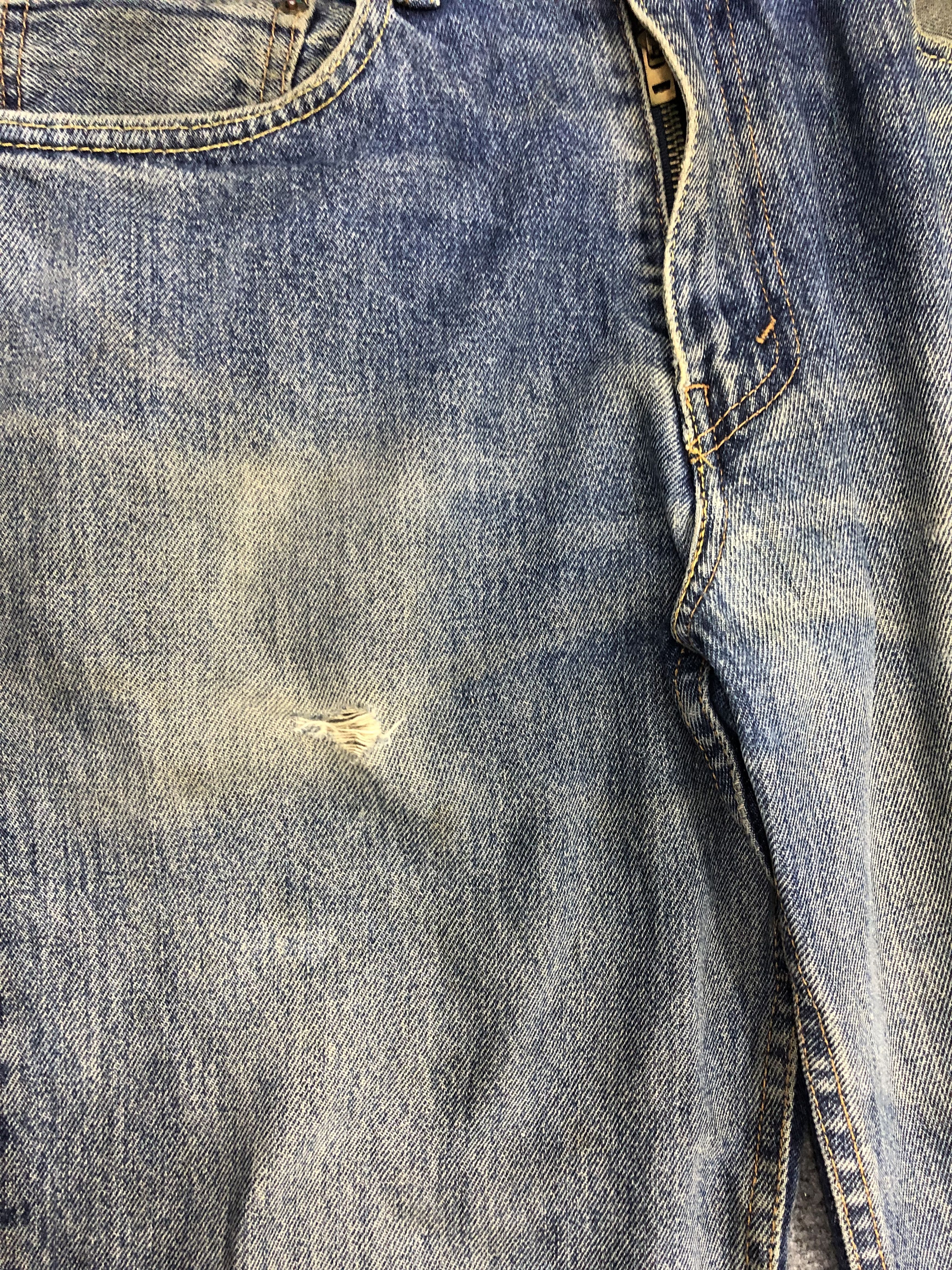 Levi's Vintage Levis 550 Jeans DP0945 Size US 35 - 11 Thumbnail