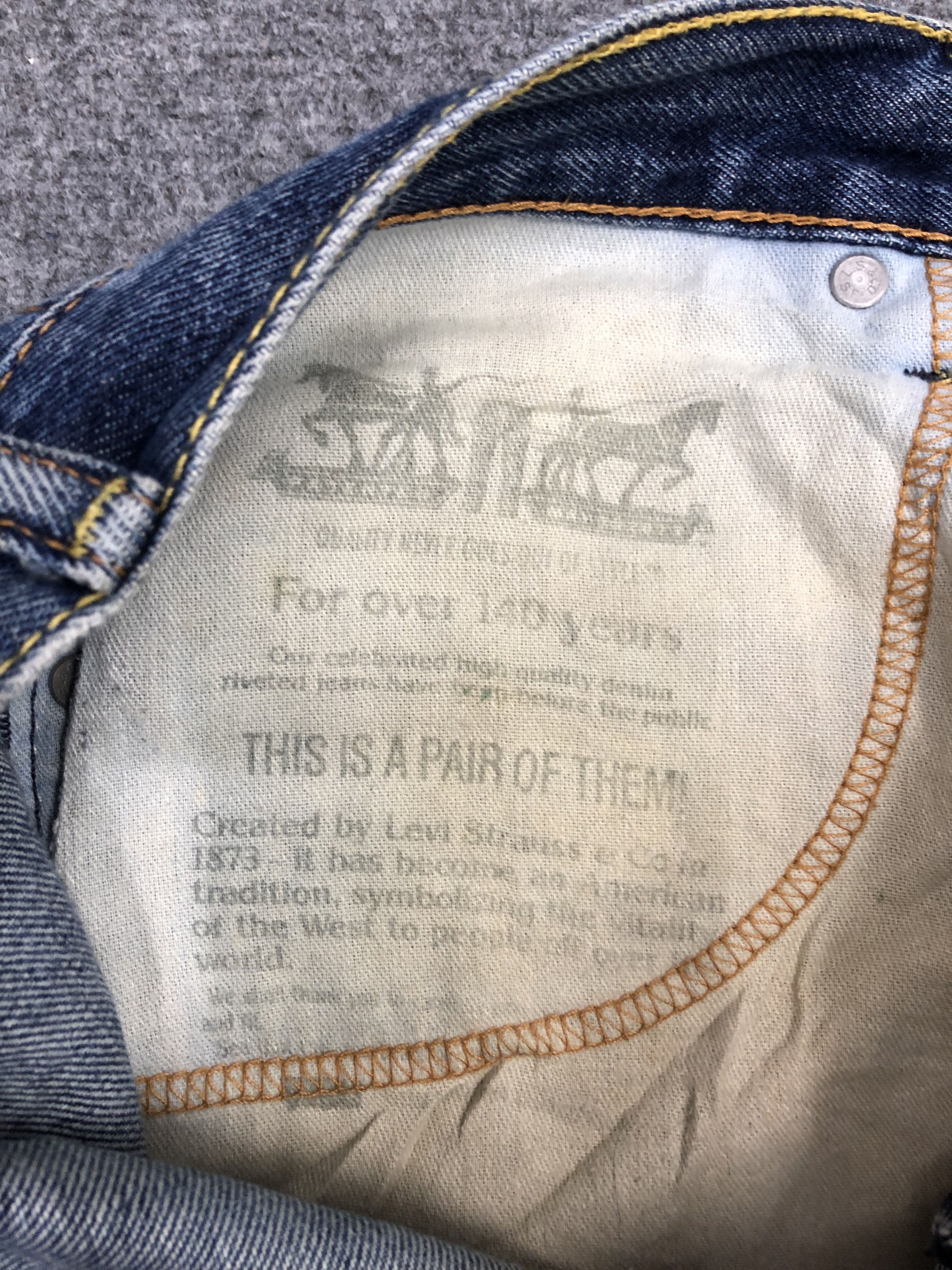 Levi's Vintage Levis 550 Jeans DP0945 Size US 35 - 14 Thumbnail