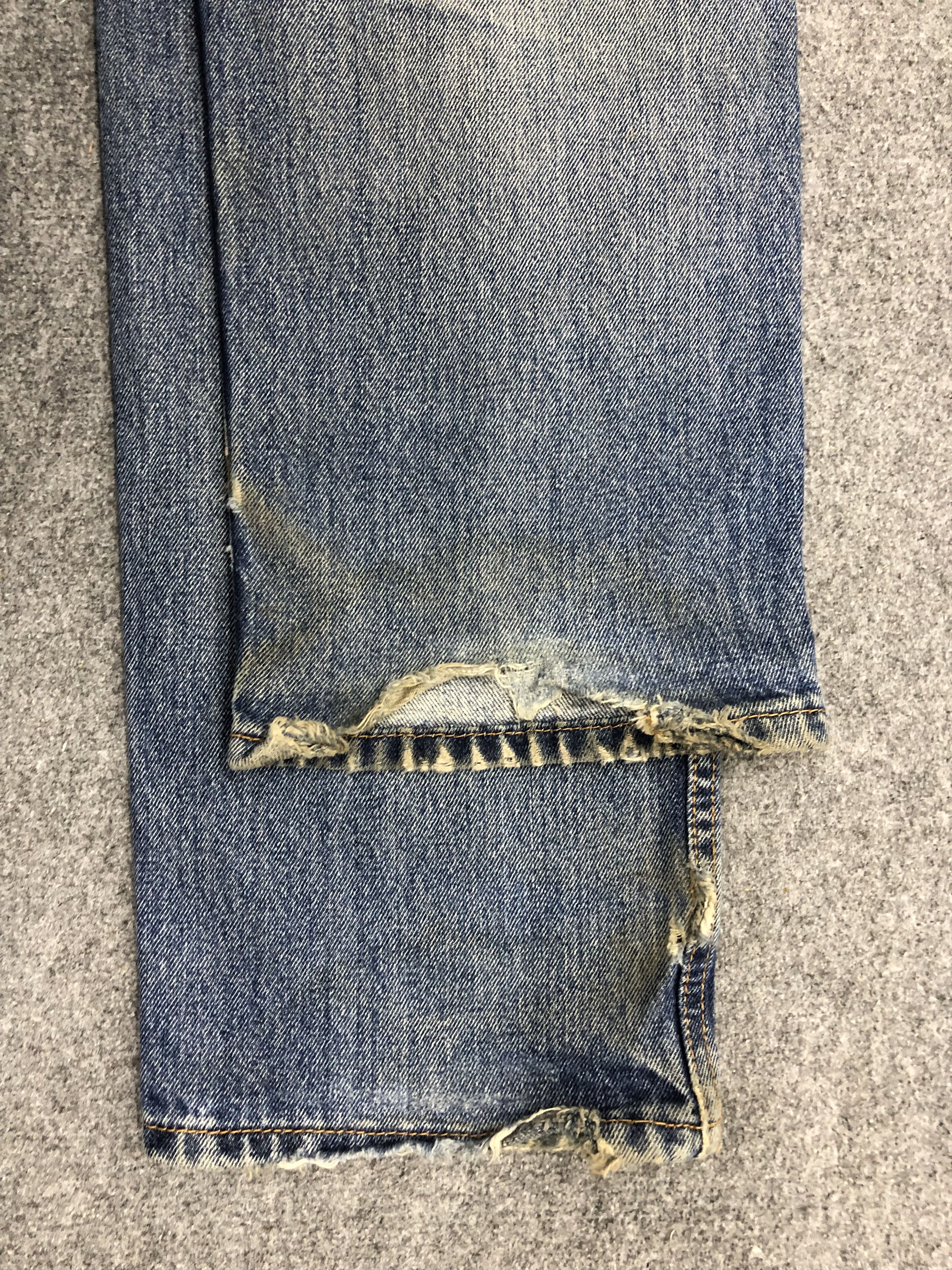 Levi's Vintage Levis 550 Jeans DP0945 Size US 35 - 15 Thumbnail