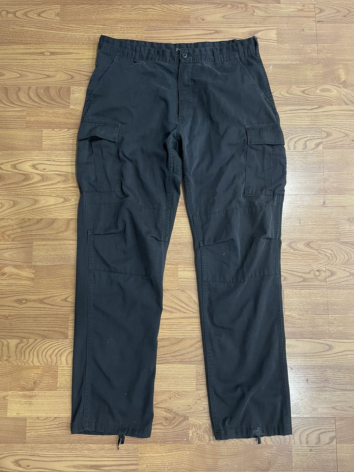 Vintage Military issue cargo pants | Grailed