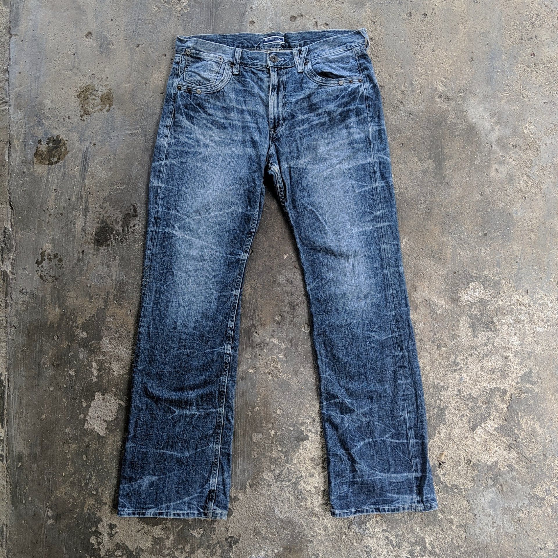 image of W34 Vintage Villand Japanese Distressed Denim Jeans Pants in Blue Fade, Men's