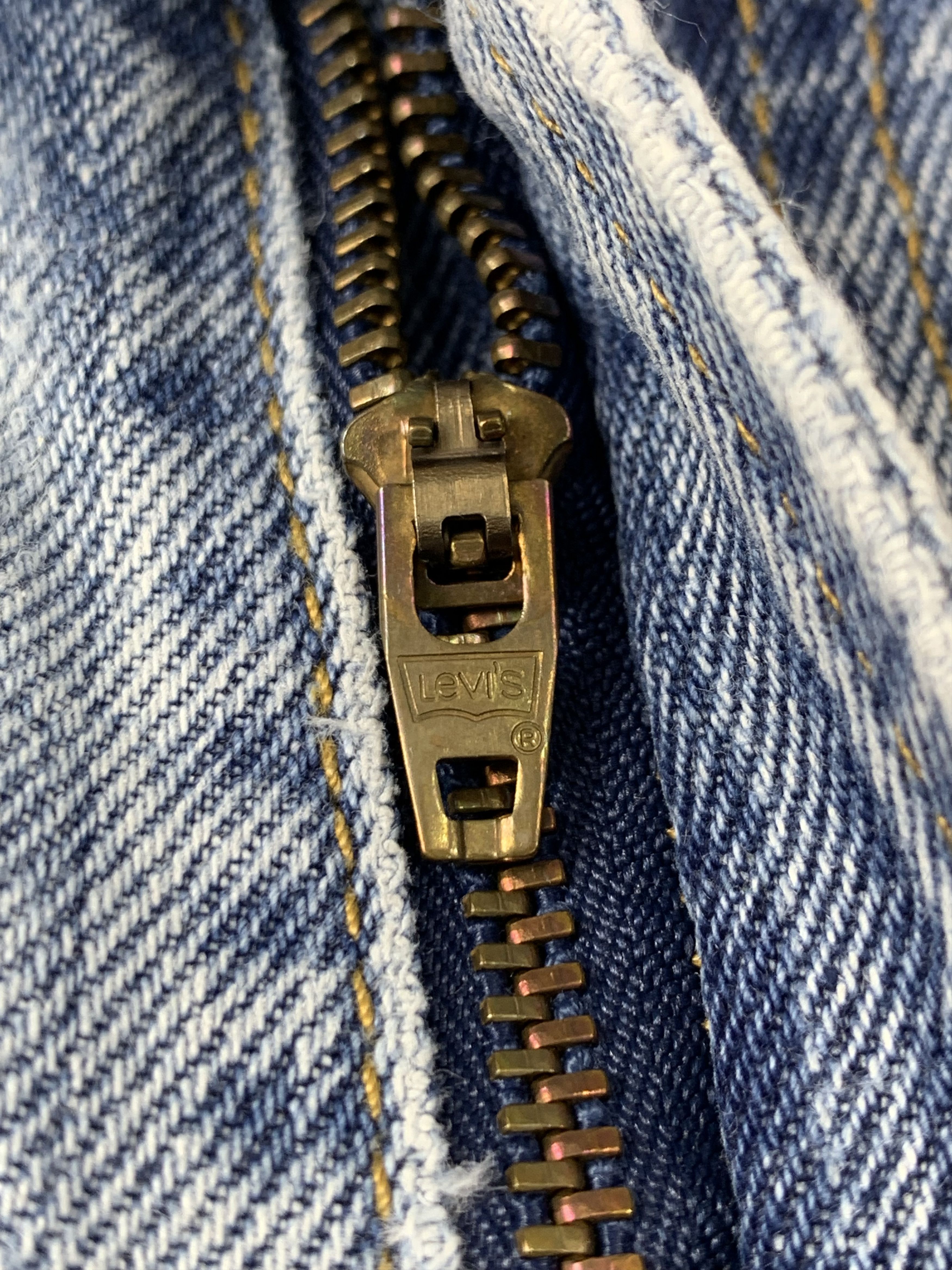 Levi's Vintage Levis 560 Light Wash Jeans DP2083 Size US 36 / EU 52 - 7 Thumbnail