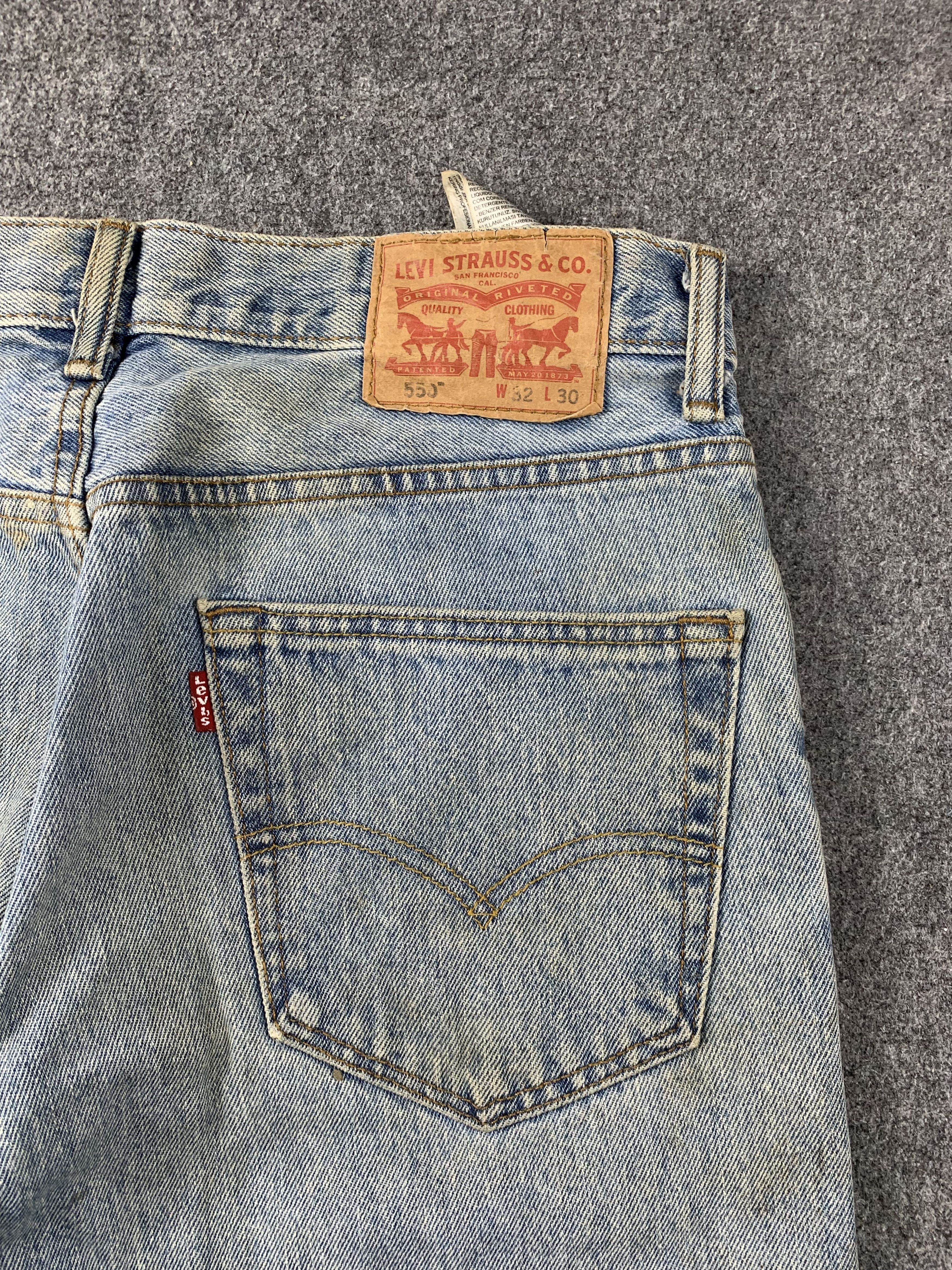 Levi's Vintage Levis 550 Light Wash Jeans DP2084 Size US 31 - 16 Thumbnail