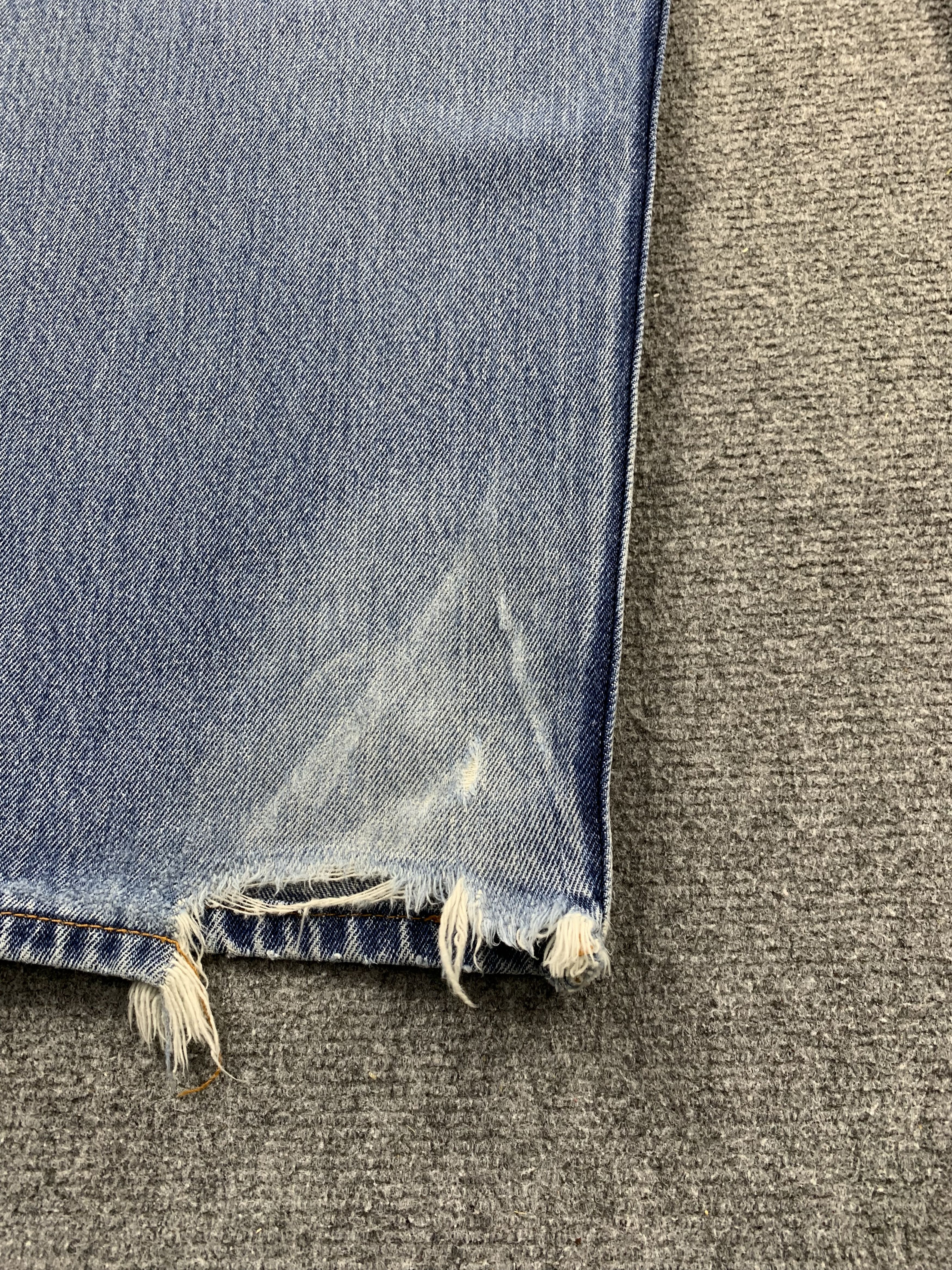 Levi's Vintage Levis 550 Faded Blue Jeans DP2091 Size US 42 / EU 58 - 13 Thumbnail