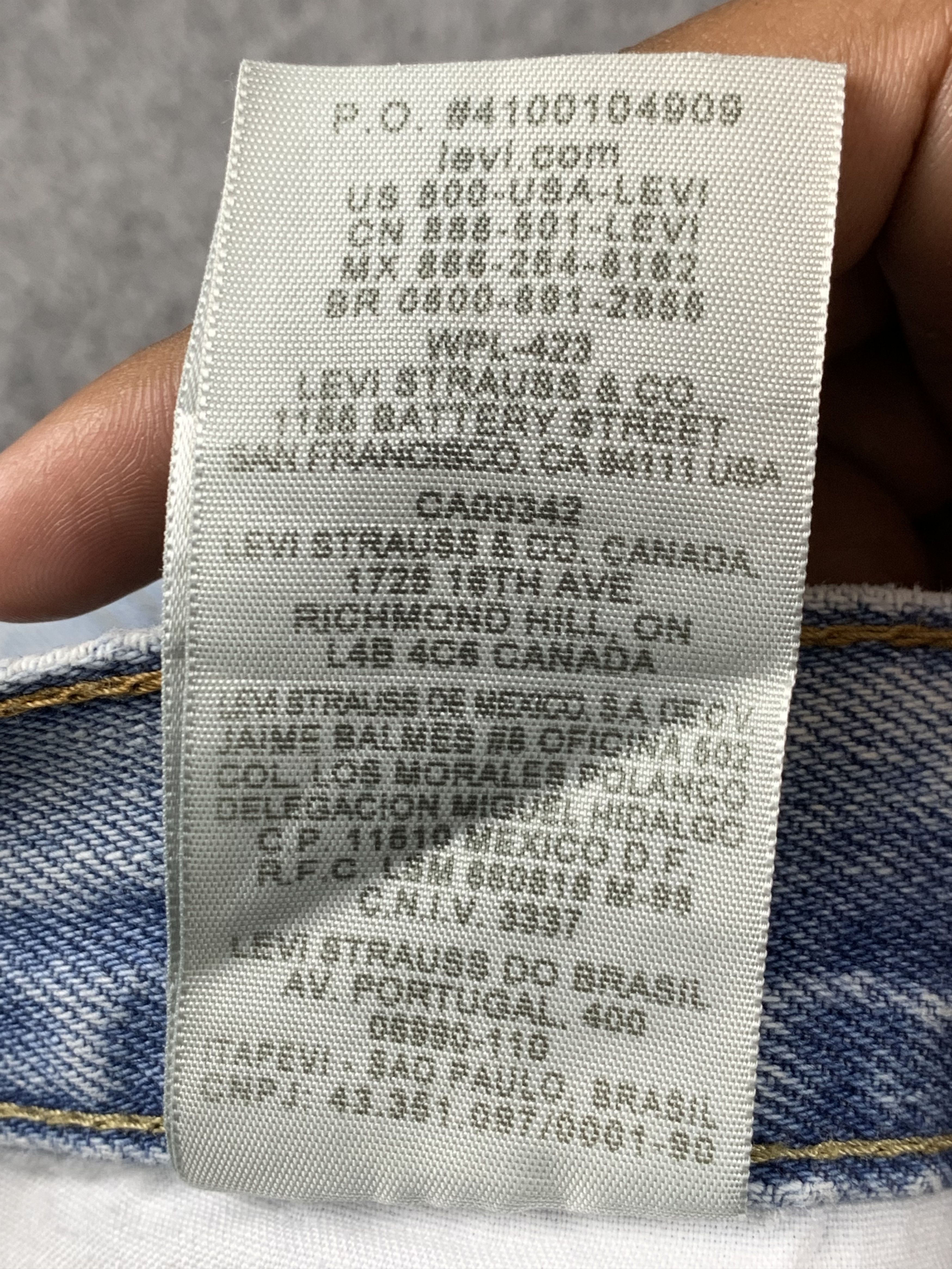 Levi's Vintage Levis 505 Light Wash Jeans DP2094 Size US 35 - 9 Thumbnail