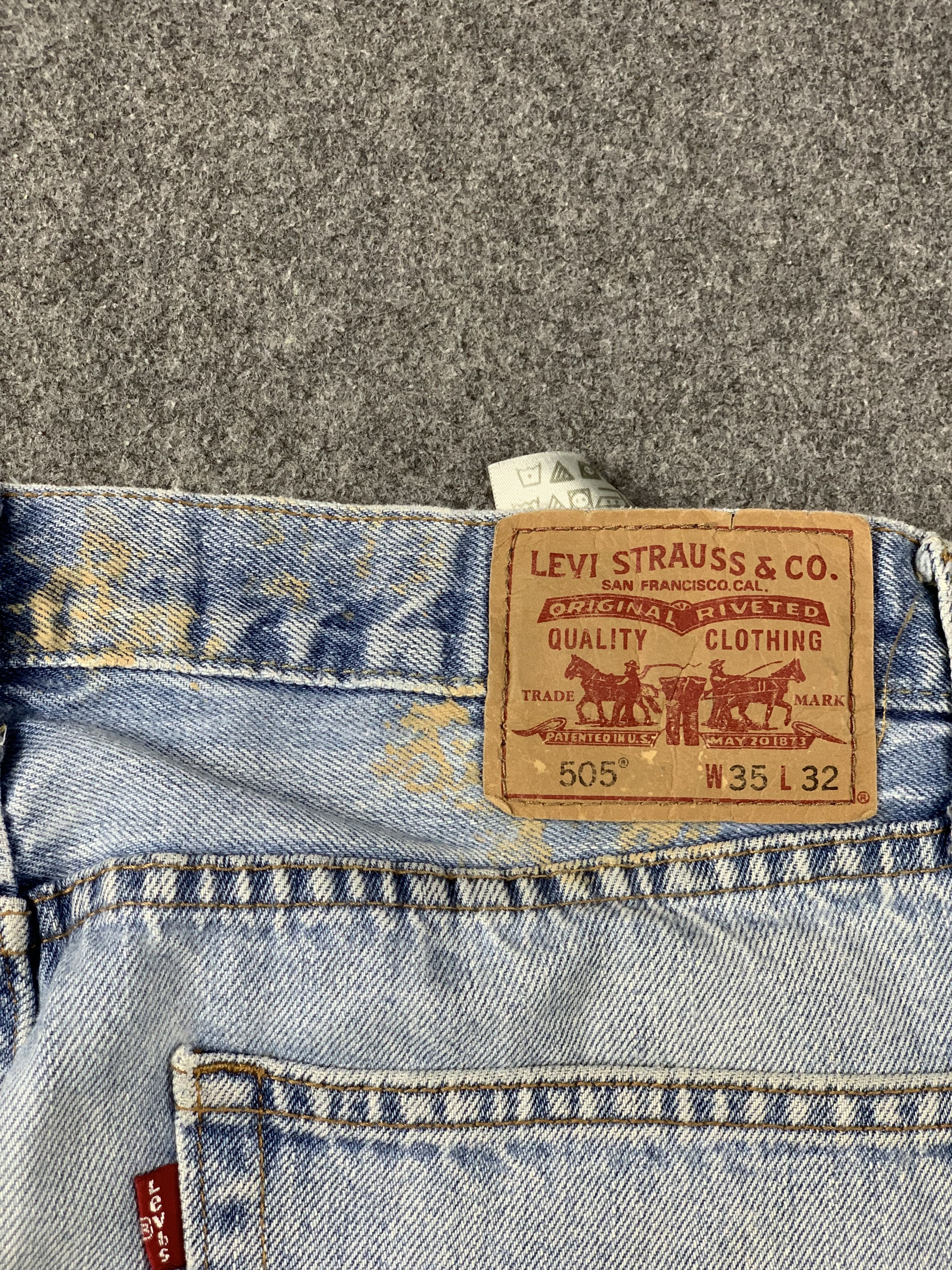 Levi's Vintage Levis 505 Light Wash Jeans DP2094 Size US 35 - 5 Thumbnail