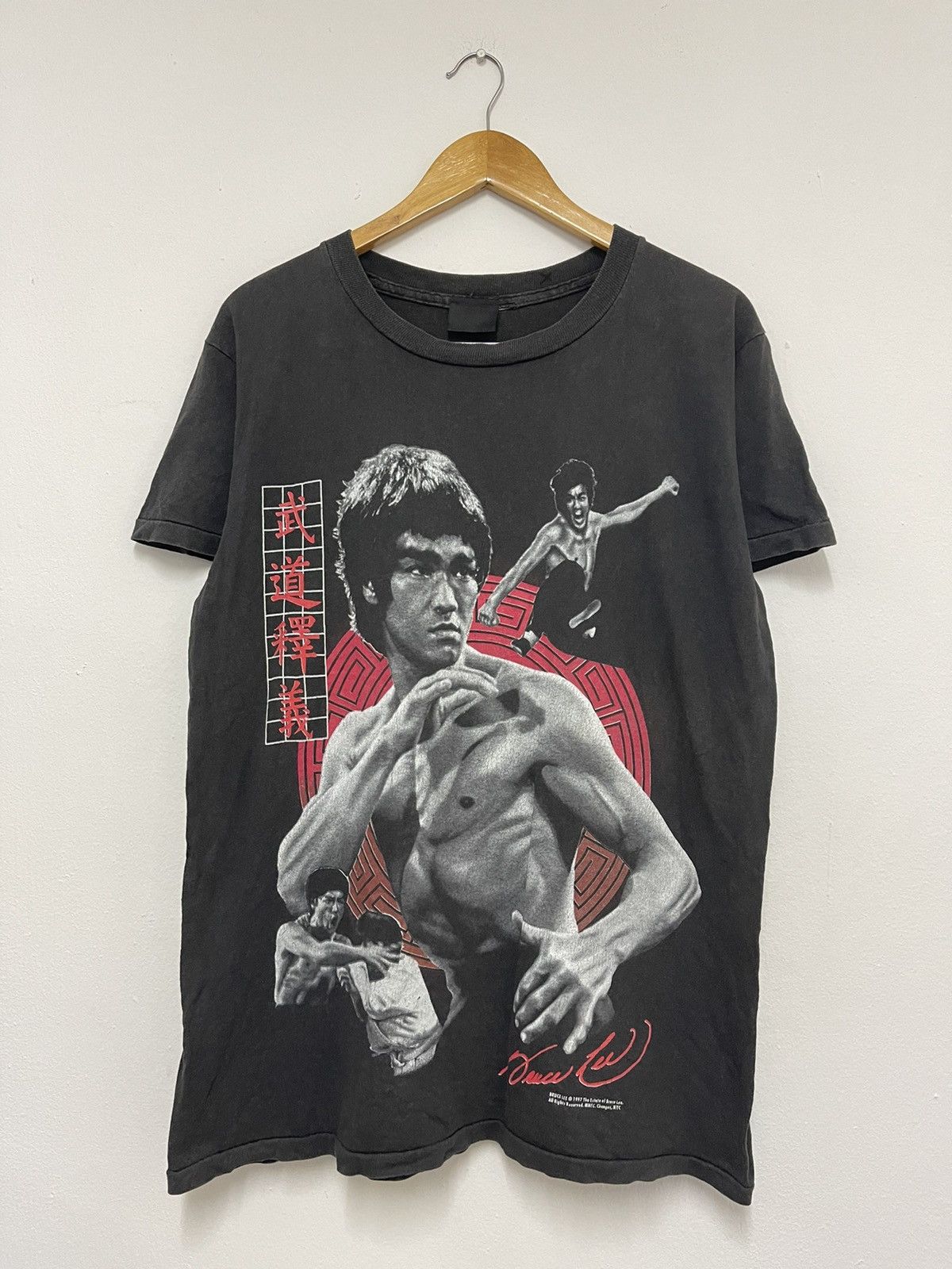 Vintage 90s Bruce Lee 1997 T-Shirt mv2