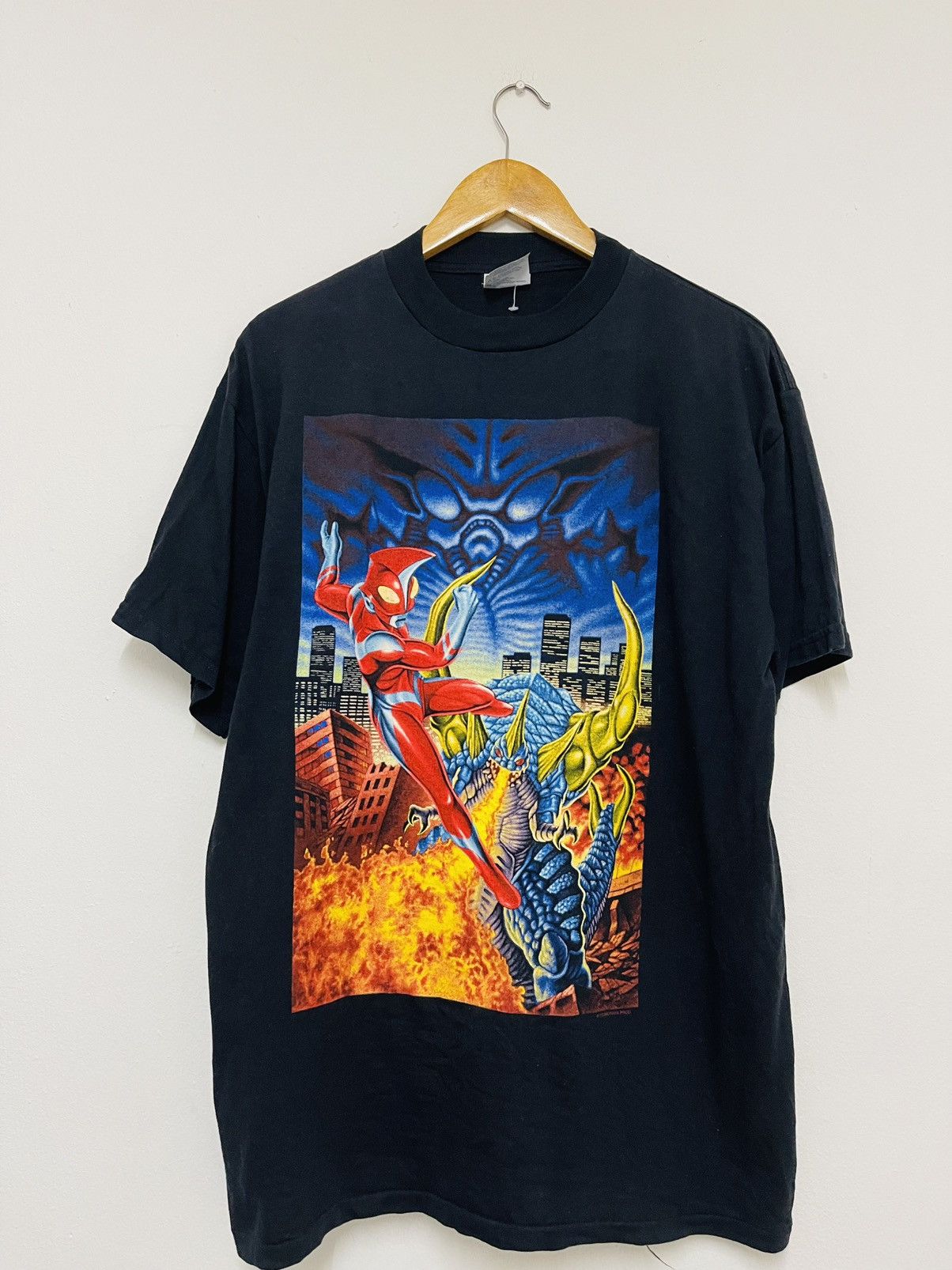 Vintage 90s Ultraman T-Shirt mv2