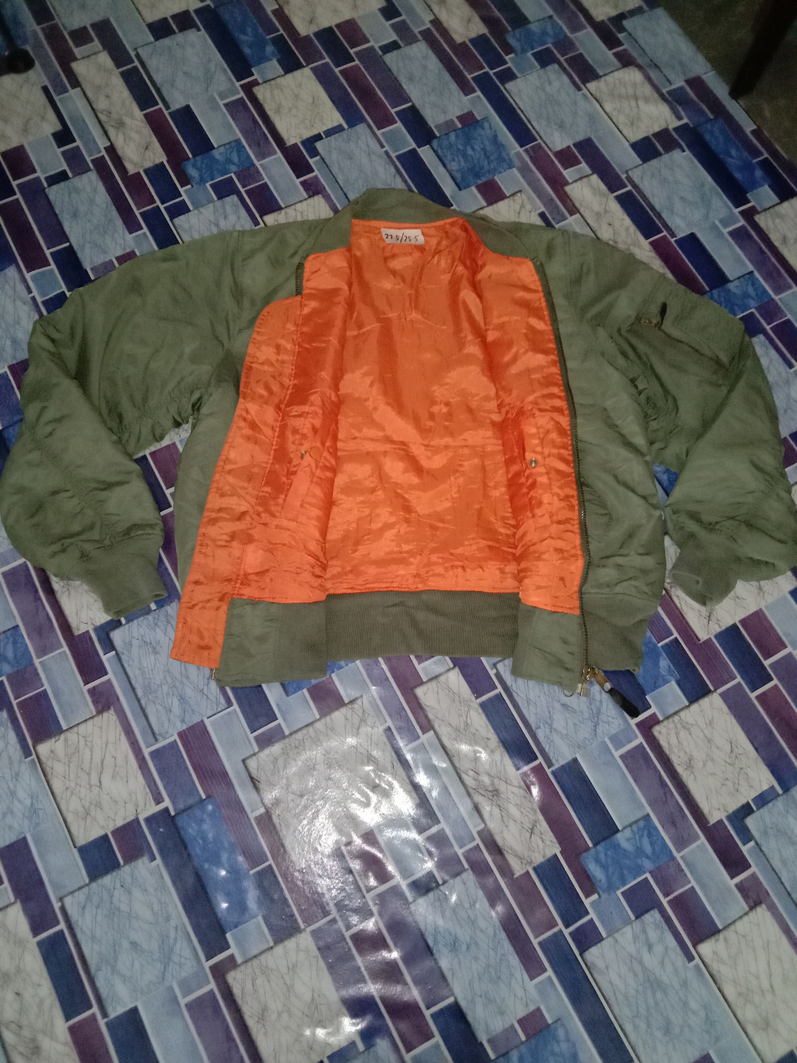 Japanese Brand × Vintage Army Green Bomber Jacket Size US L / EU 52-54 / 3 - 2 Thumbnail