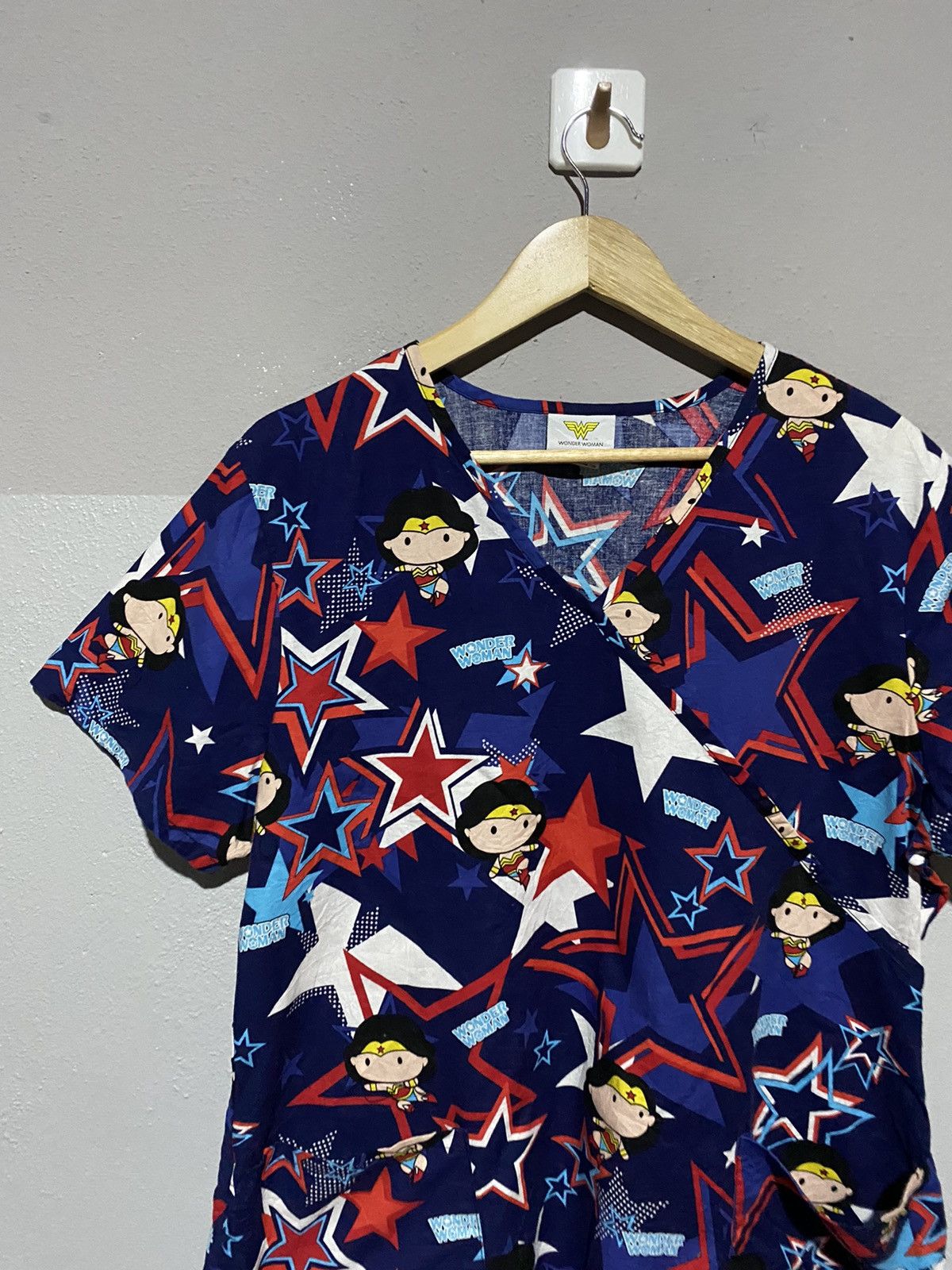 DC Comics 🔥SALE🔥WONDER WOMEN FULLPRINTS SHIRTS Size L / US 10 / IT 46 - 4 Thumbnail
