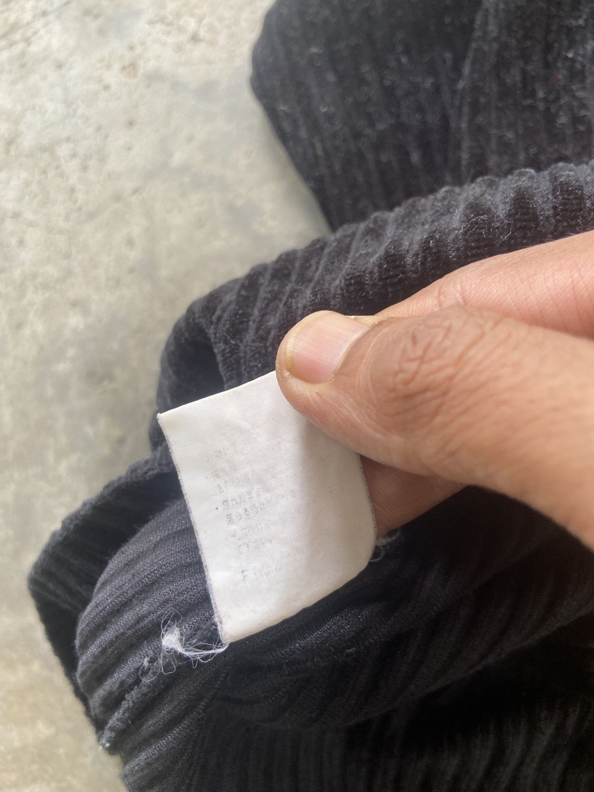 Velvet × Vintage Vintage Lucky Strike Velvet Turtle Neck Sweater Size US M / EU 48-50 / 2 - 6 Thumbnail