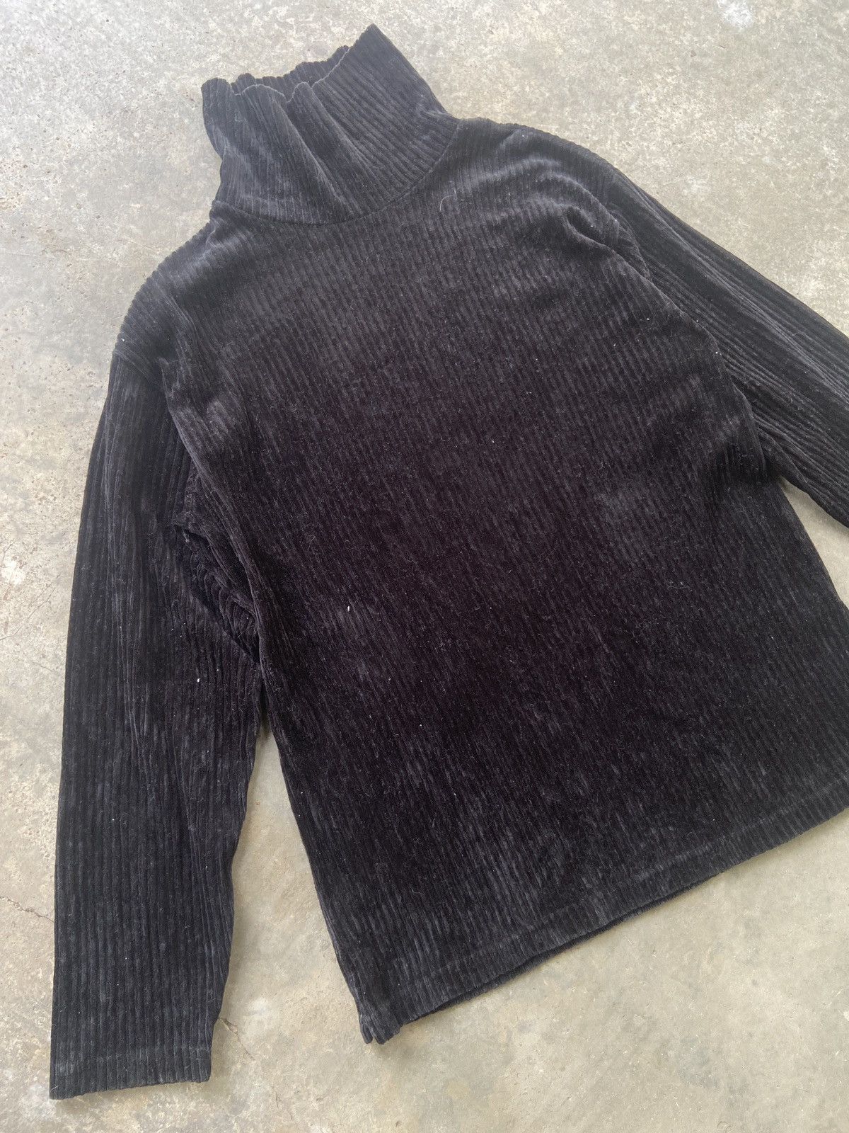 Velvet × Vintage Vintage Lucky Strike Velvet Turtle Neck Sweater Size US M / EU 48-50 / 2 - 3 Thumbnail