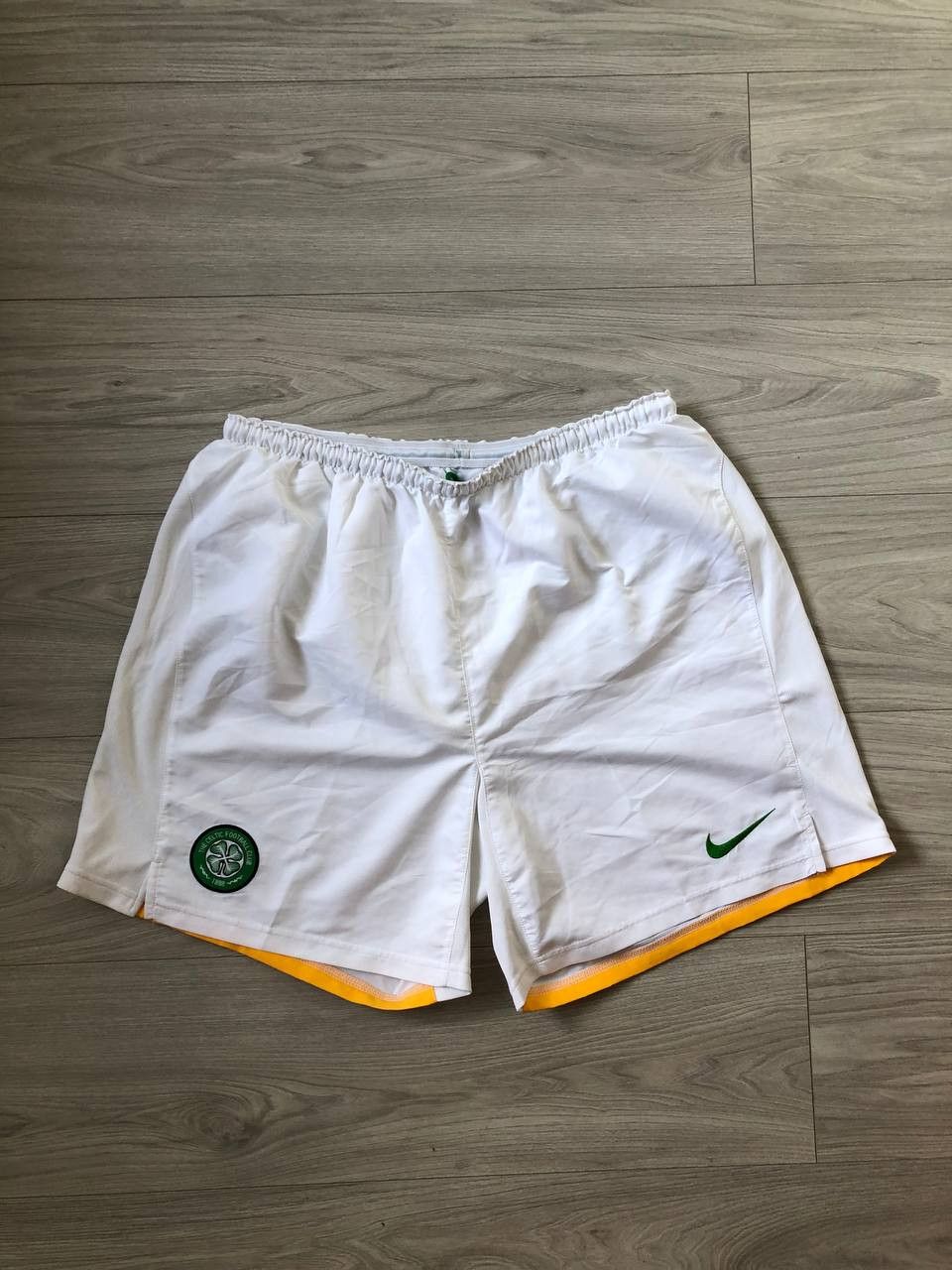 Nike CELTIC FOOTBALL SOCCER SHORTS NIKE Size US 38 / EU 54 - 1 Thumbnail