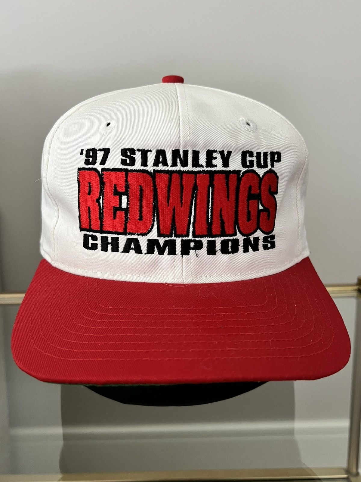 The Game Vintage NHL Detroit Redwings SnapBack Hat Size ONE SIZE - 1 Thumbnail