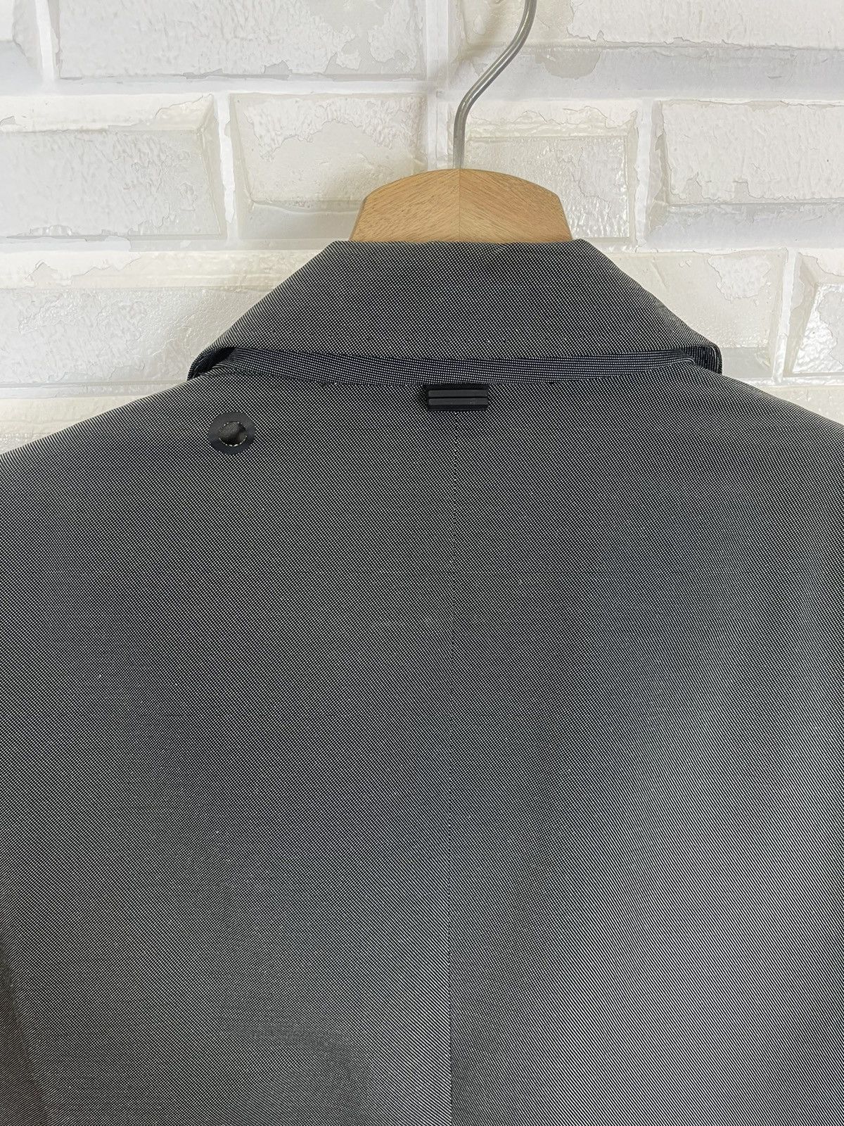 Undercover RUNWAY SS11 UNDERMAN by JUN TAKAHASHI FICTIONAL HERO Size US M / EU 48-50 / 2 - 4 Thumbnail