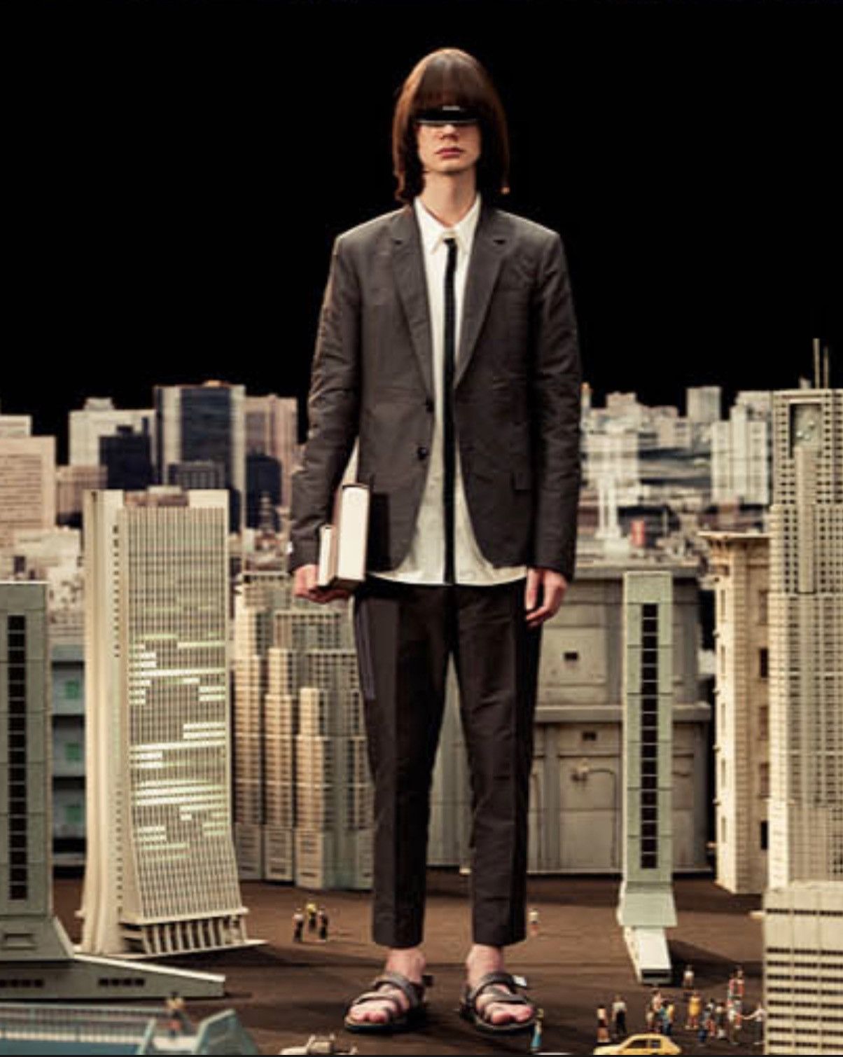 Undercover RUNWAY SS11 UNDERMAN by JUN TAKAHASHI FICTIONAL HERO Size US M / EU 48-50 / 2 - 1 Thumbnail
