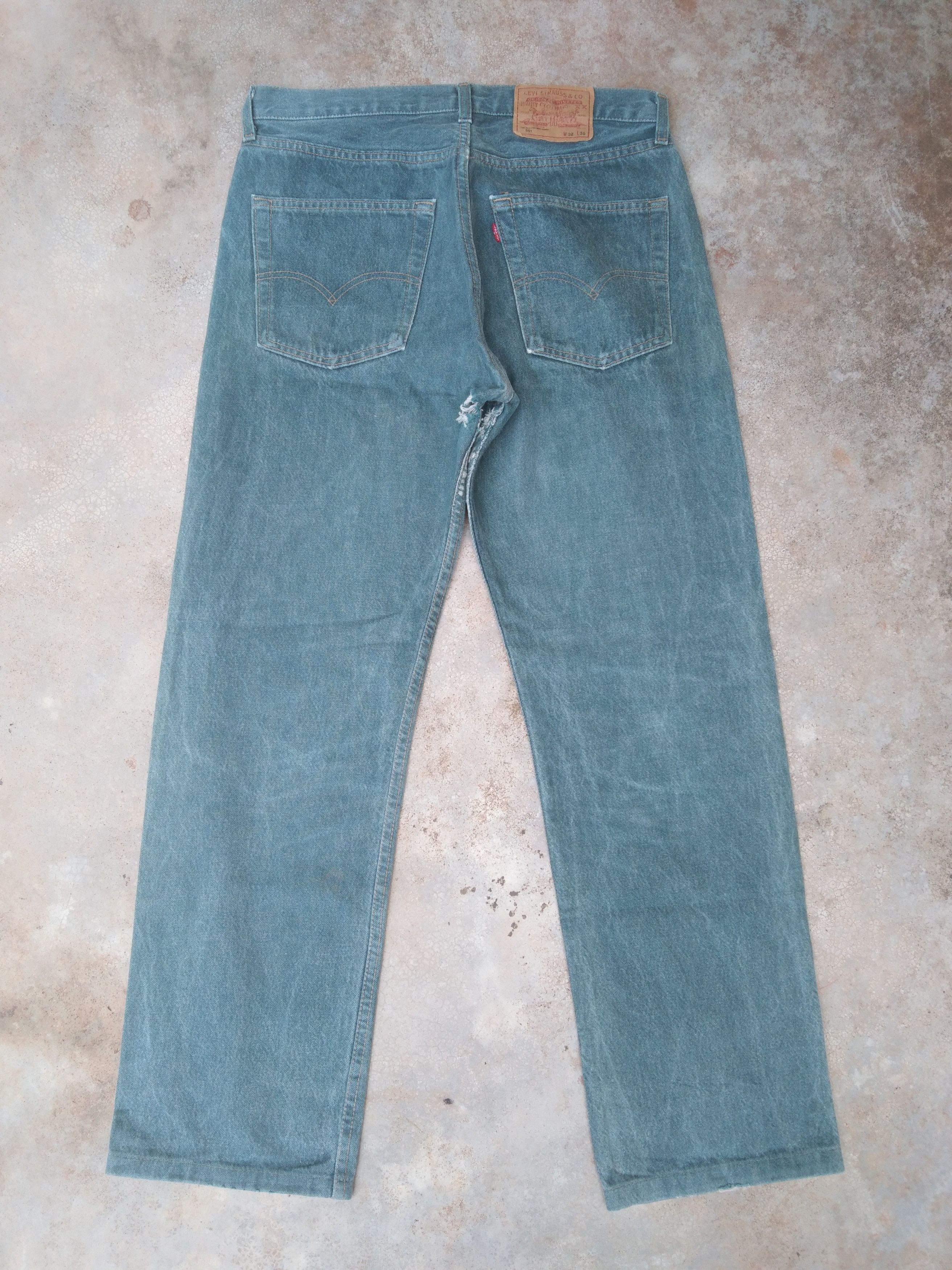Levi's Vintage Levi's 501 Straight Leg Distressed Jeans 32x30 Size US 32 / EU 48 - 2 Thumbnail