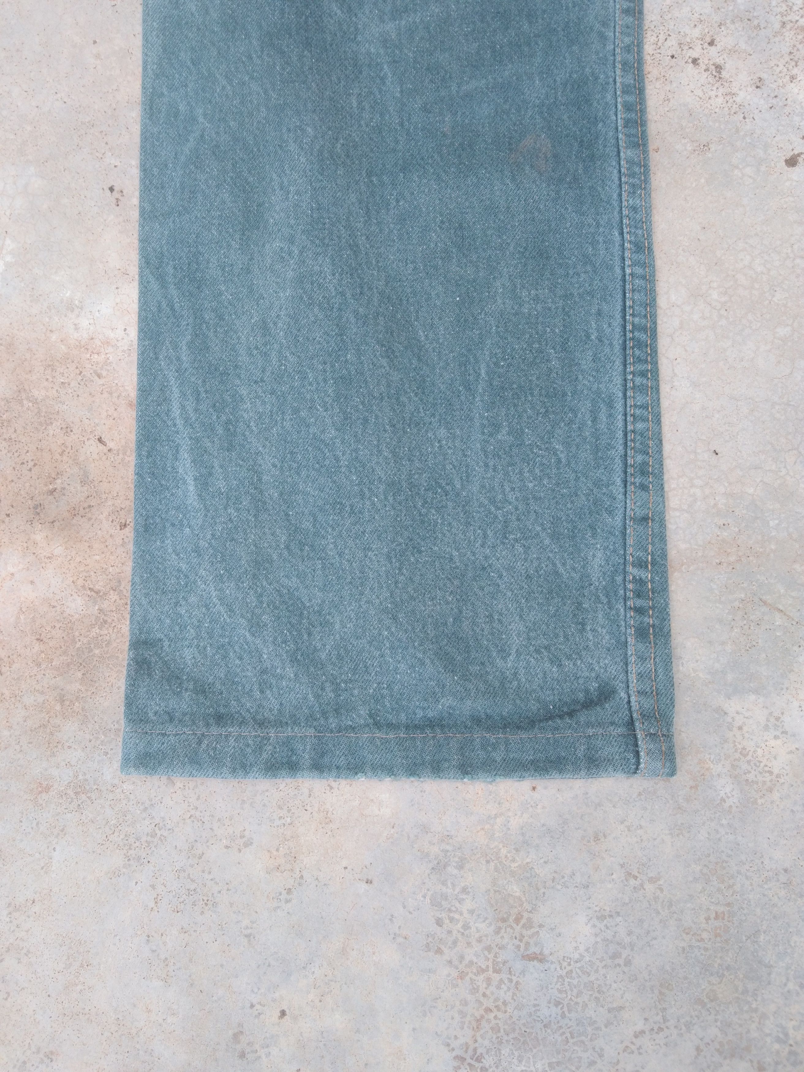 Levi's Vintage Levi's 501 Straight Leg Distressed Jeans 32x30 Size US 32 / EU 48 - 3 Thumbnail