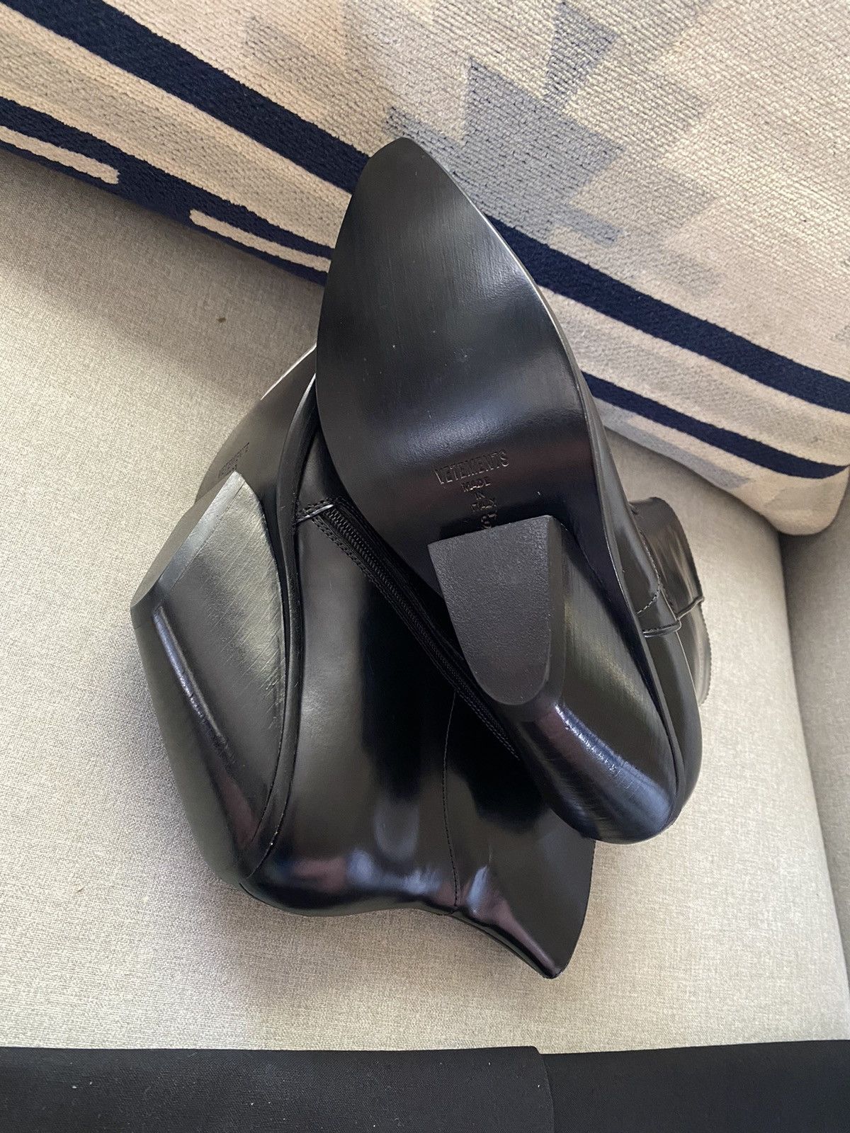 Vetements Vetements Demna Slanted Heel Black Cowboy Ankle EU 37/ US 7 Size US 7 / IT 37 - 7 Thumbnail