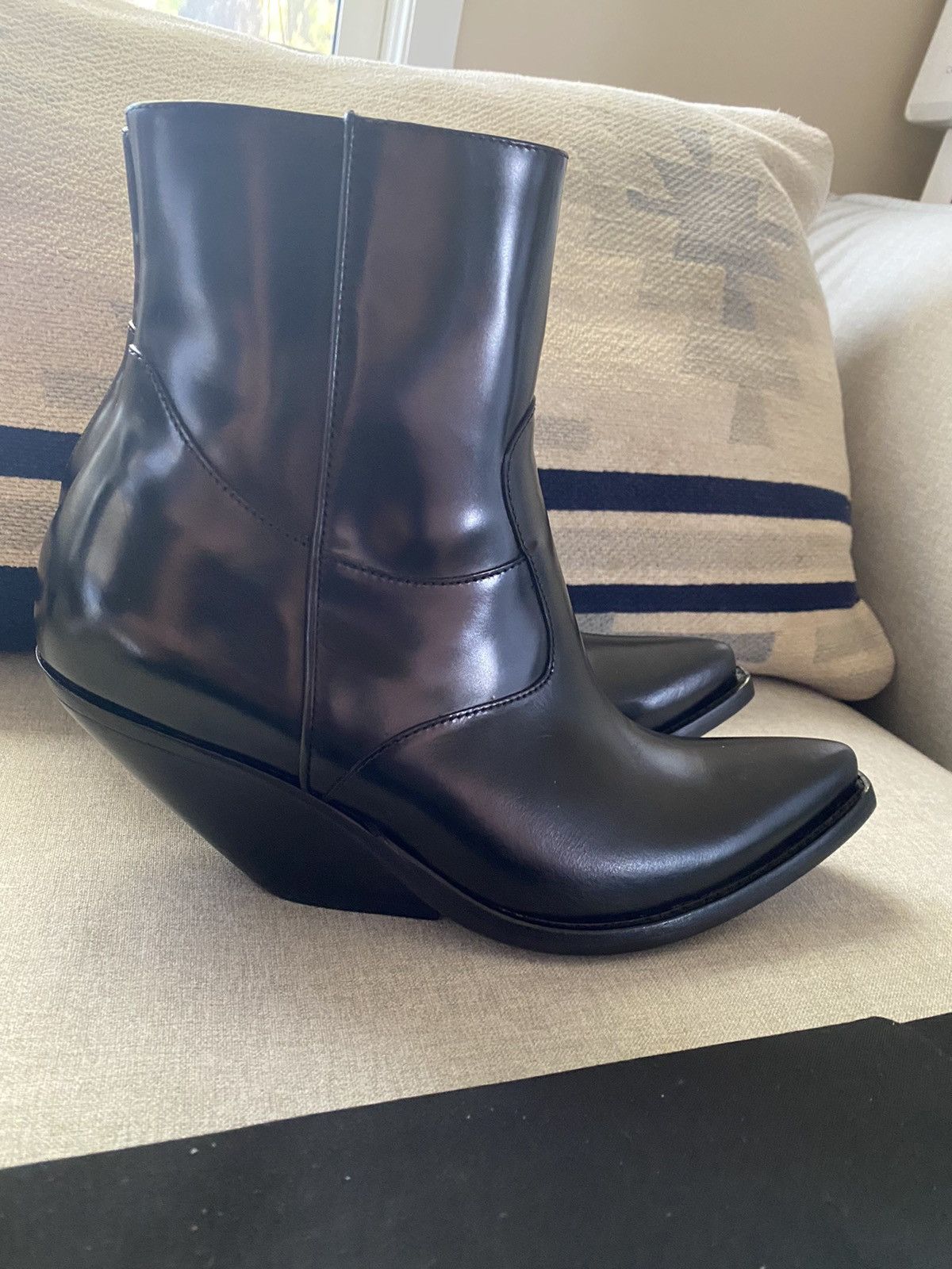 Vetements Vetements Demna Slanted Heel Black Cowboy Ankle EU 37/ US 7 Size US 7 / IT 37 - 4 Thumbnail