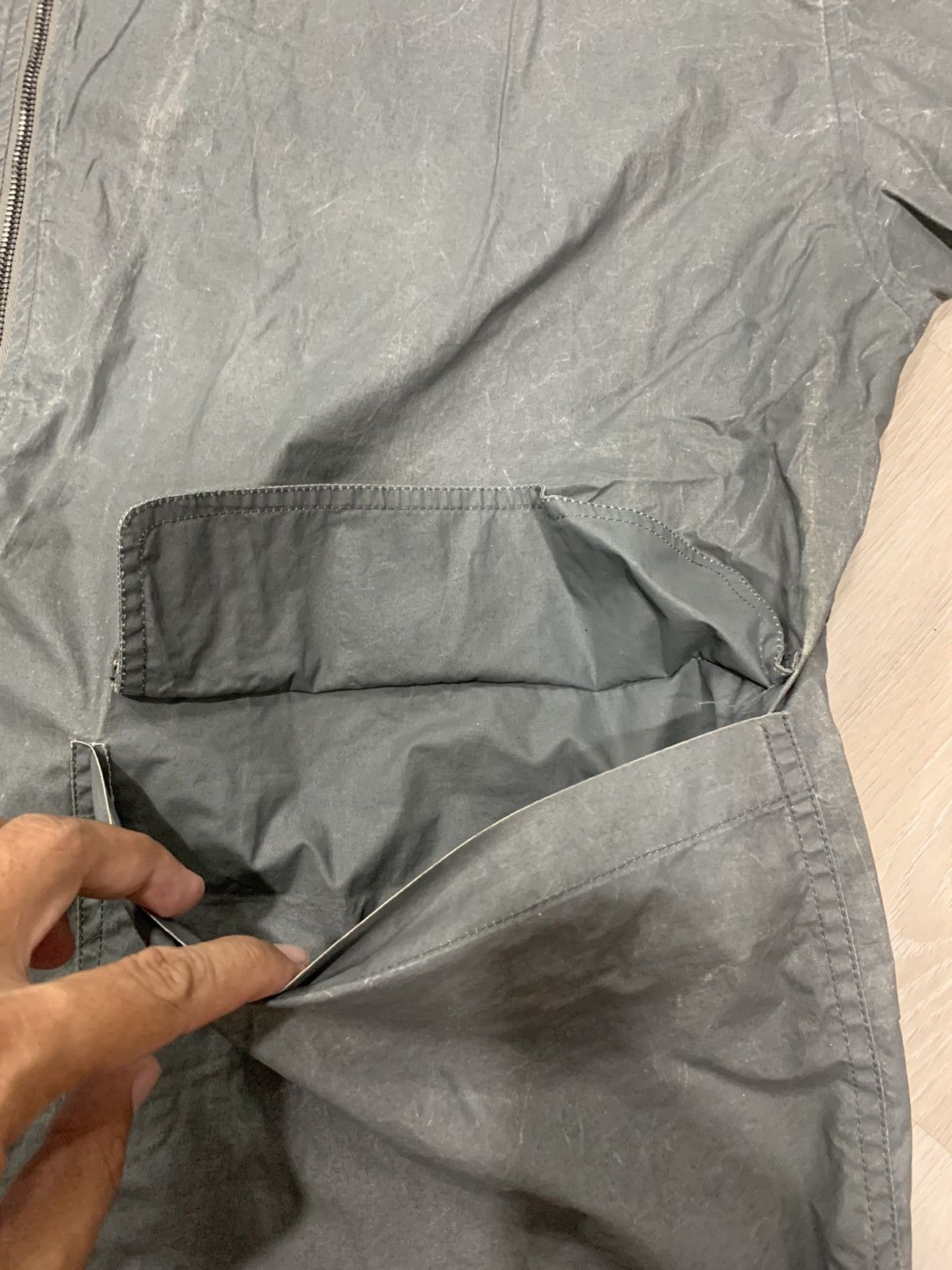 Gianfranco Ferre × Vintage Gianfranco Ferre windbreaker pocket jacket size XL Size US L / EU 52-54 / 3 - 10 Thumbnail
