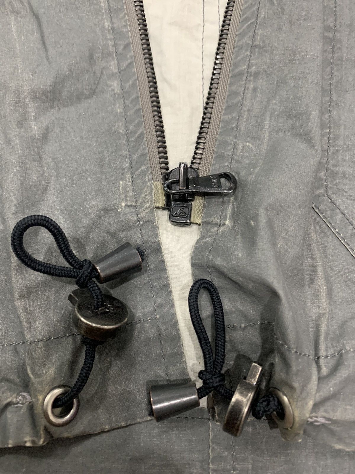 Gianfranco Ferre × Vintage Gianfranco Ferre windbreaker pocket jacket size XL Size US L / EU 52-54 / 3 - 15 Thumbnail