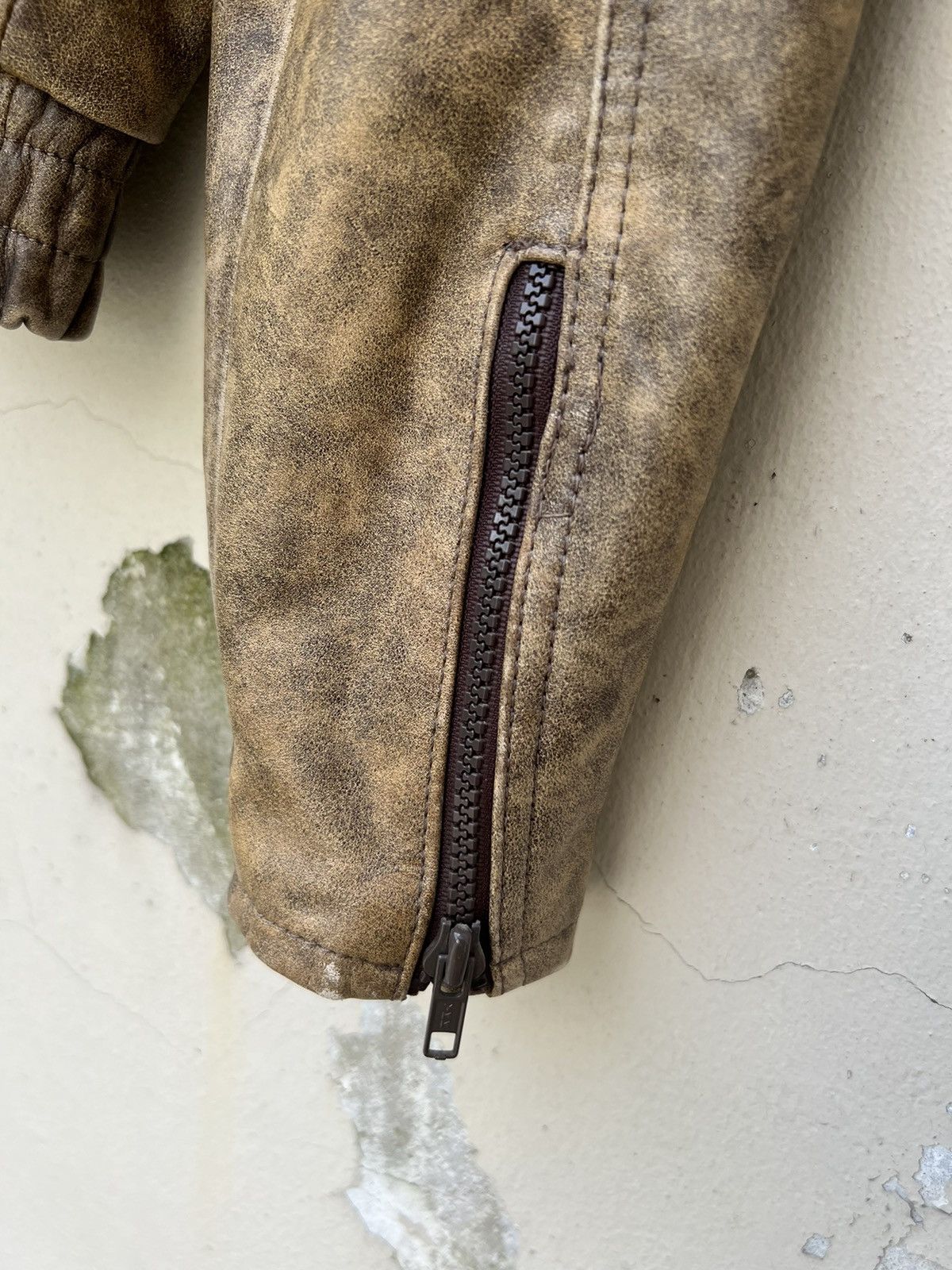 Leather Vintage 1990s SHOEI Japan Patina Leather Moto Jacket Size US L / EU 52-54 / 3 - 20 Thumbnail